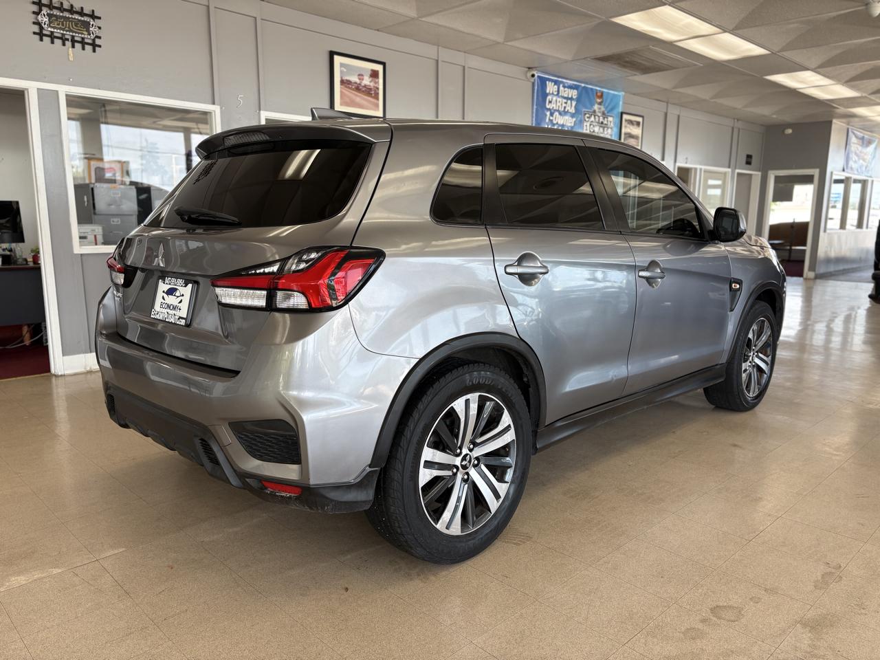 Mitsubishi Outlander Sport ES 2.0 CVT 2020