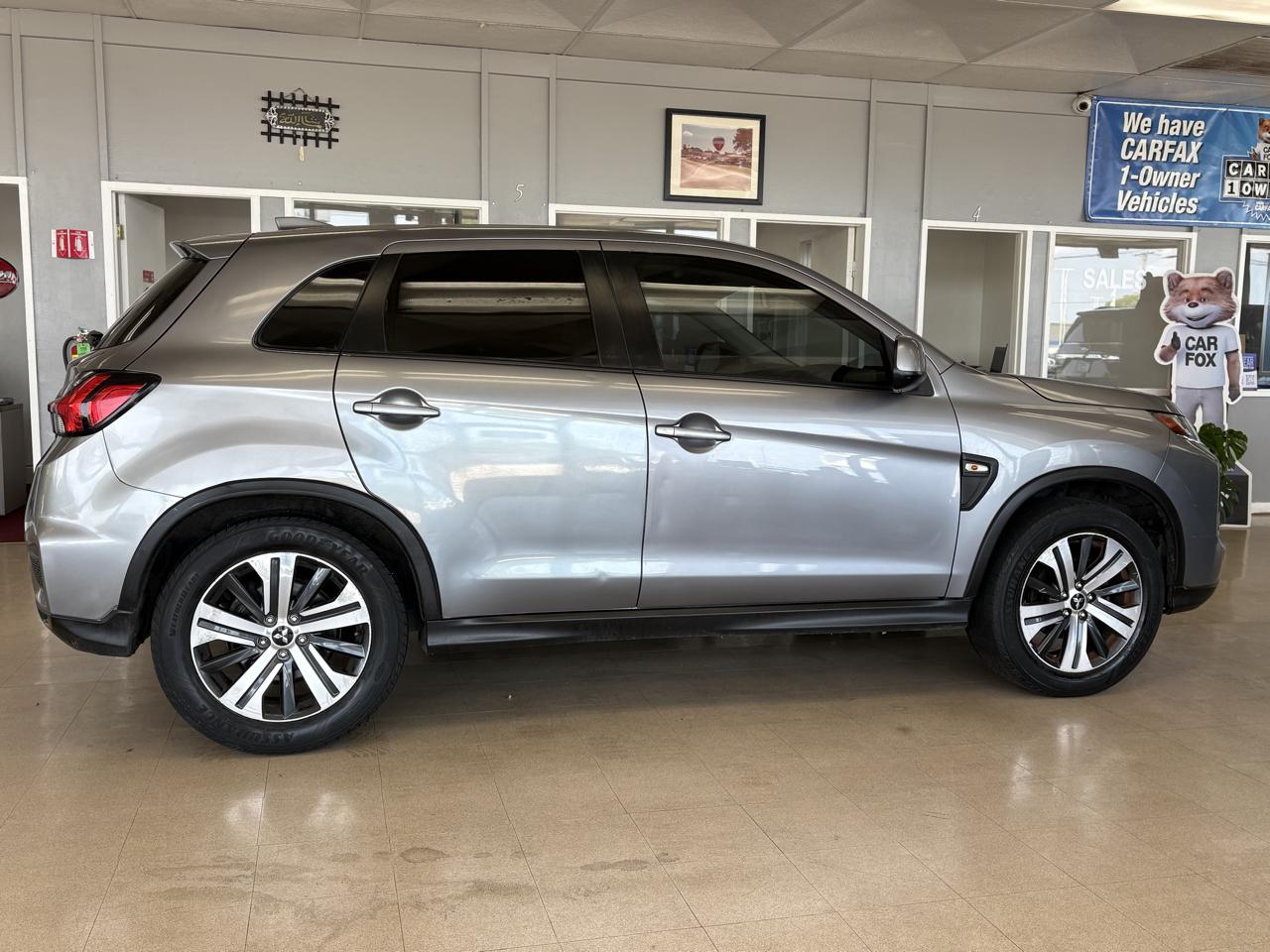 Mitsubishi Outlander Sport ES 2.0 CVT 2020