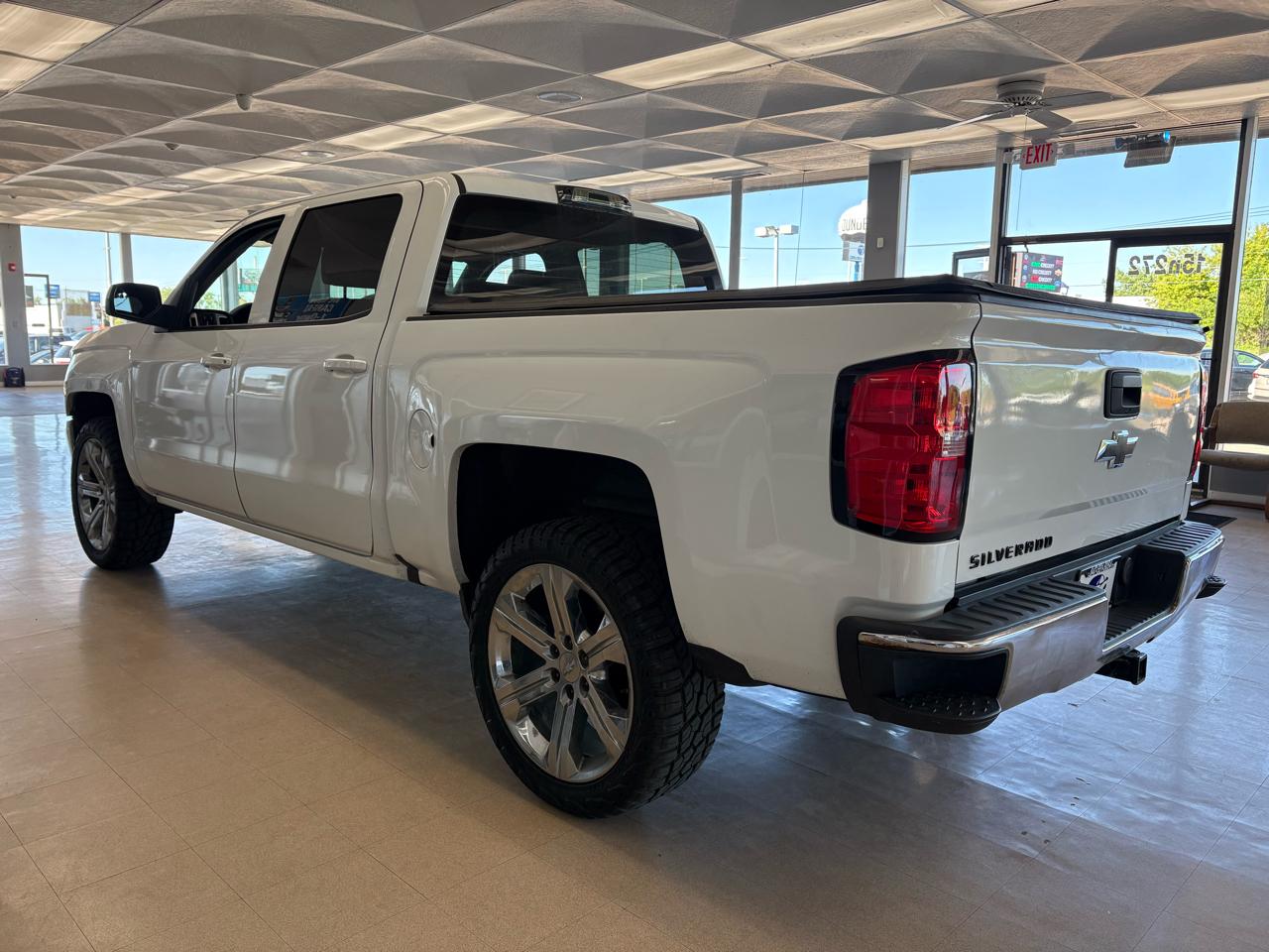 Chevrolet Silverado 1500 2WD Crew Cab 143.5" LT w/1LT 2016