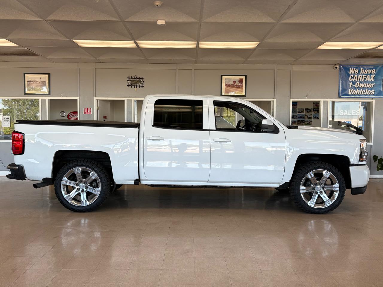Chevrolet Silverado 1500 2WD Crew Cab 143.5" LT w/1LT 2016