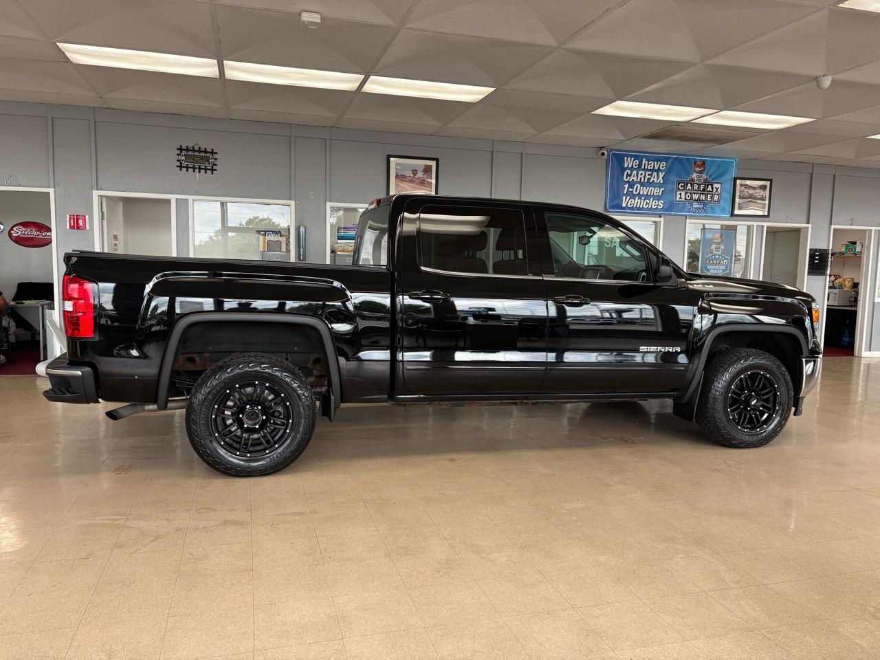 GMC Sierra 1500 4WD Crew Cab 143.5" SLE 2015