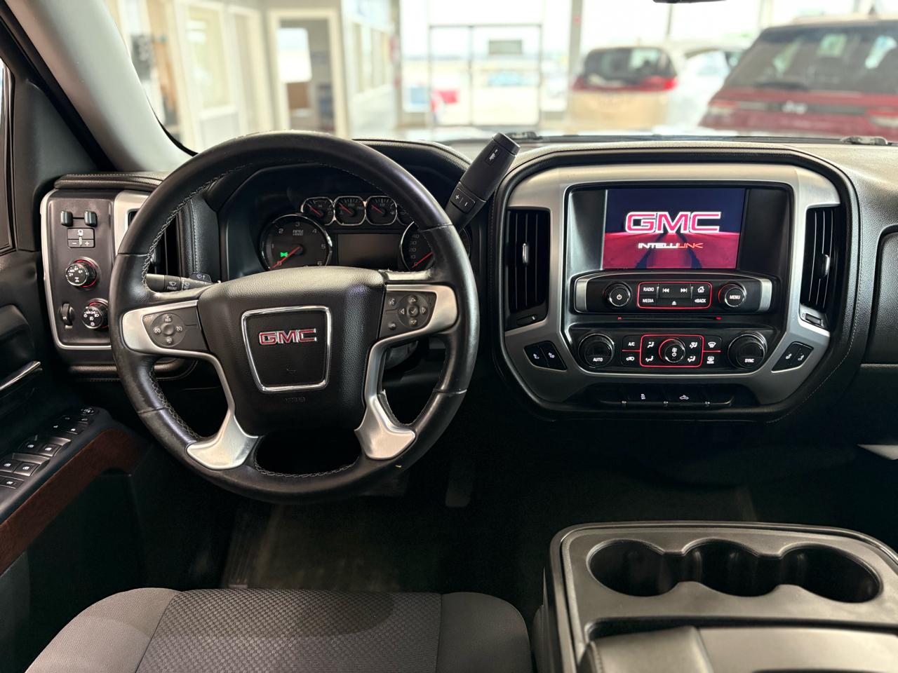 GMC Sierra 1500 4WD Crew Cab 143.5" SLE 2015