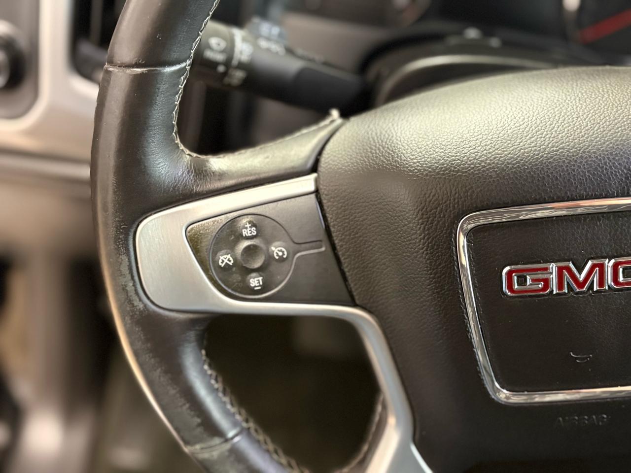 GMC Sierra 1500 4WD Crew Cab 143.5" SLE 2015