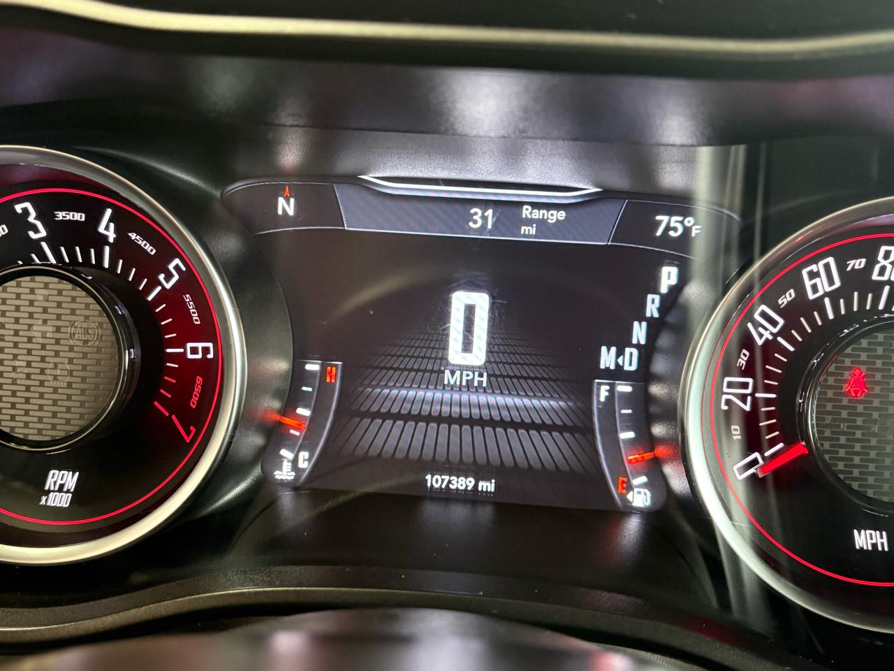 Dodge Challenger SXT RWD 2021
