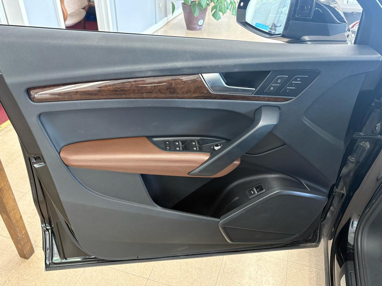 Audi Q5 Premium Plus 45 TFSI quattro 2020