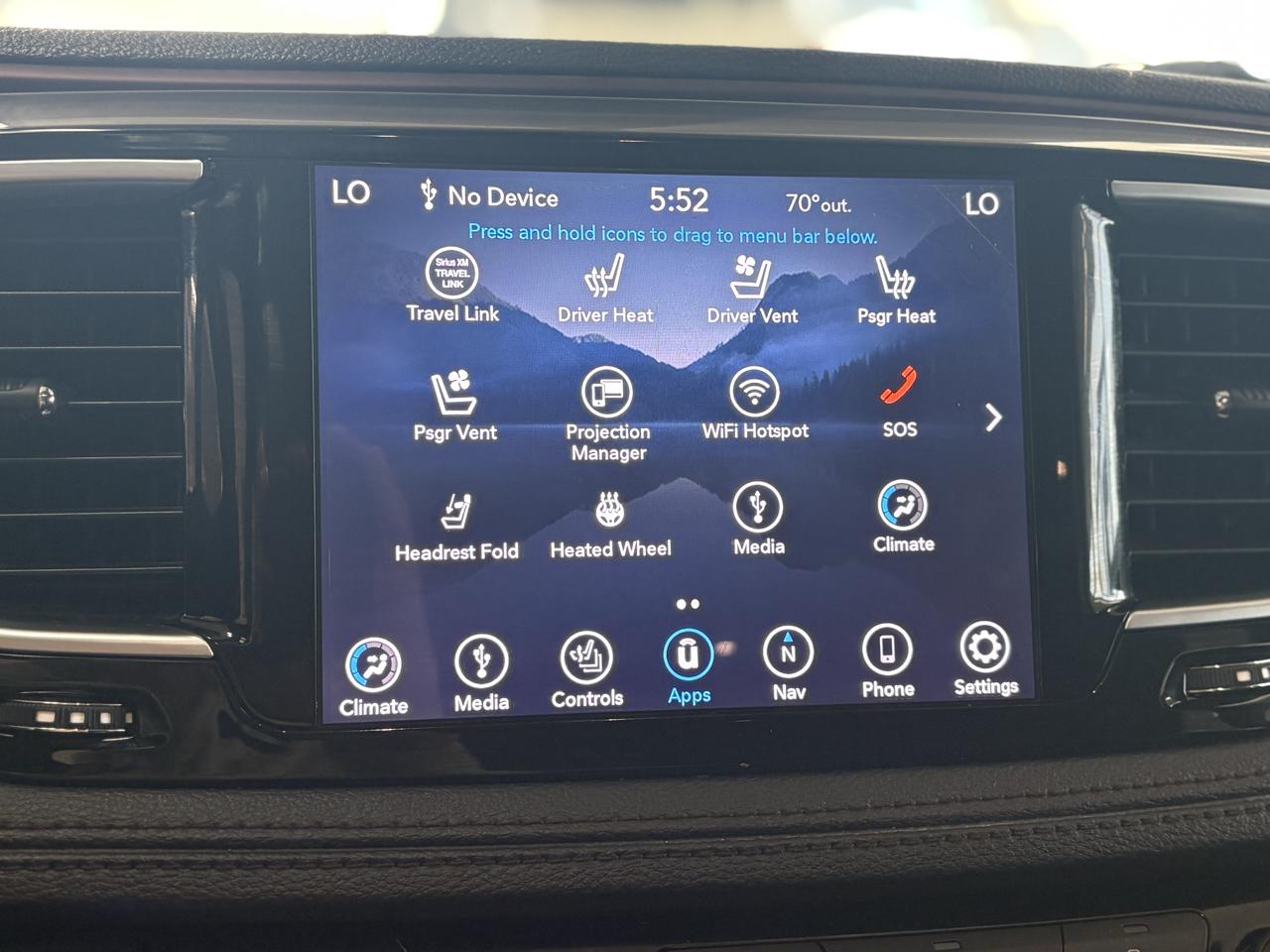 Chrysler Pacifica Limited 35th Anniversary FWD *Ltd Avail* 2020