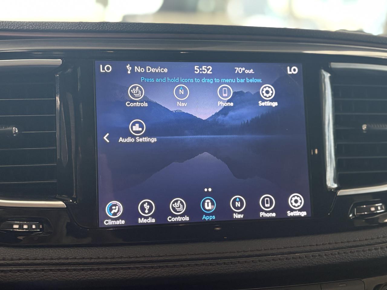 Chrysler Pacifica Limited 35th Anniversary FWD *Ltd Avail* 2020