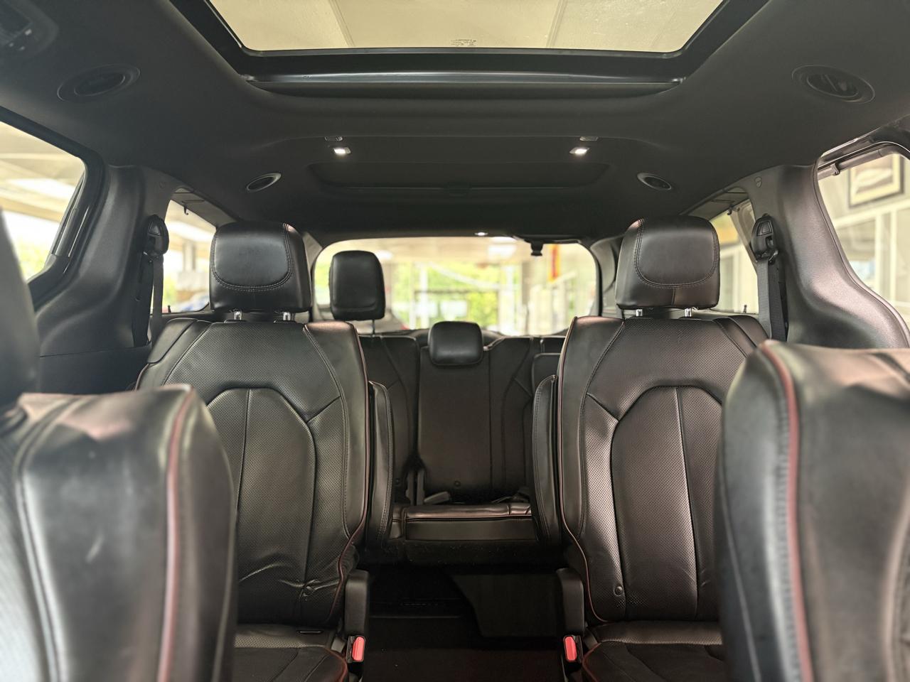 Chrysler Pacifica Limited 35th Anniversary FWD *Ltd Avail* 2020
