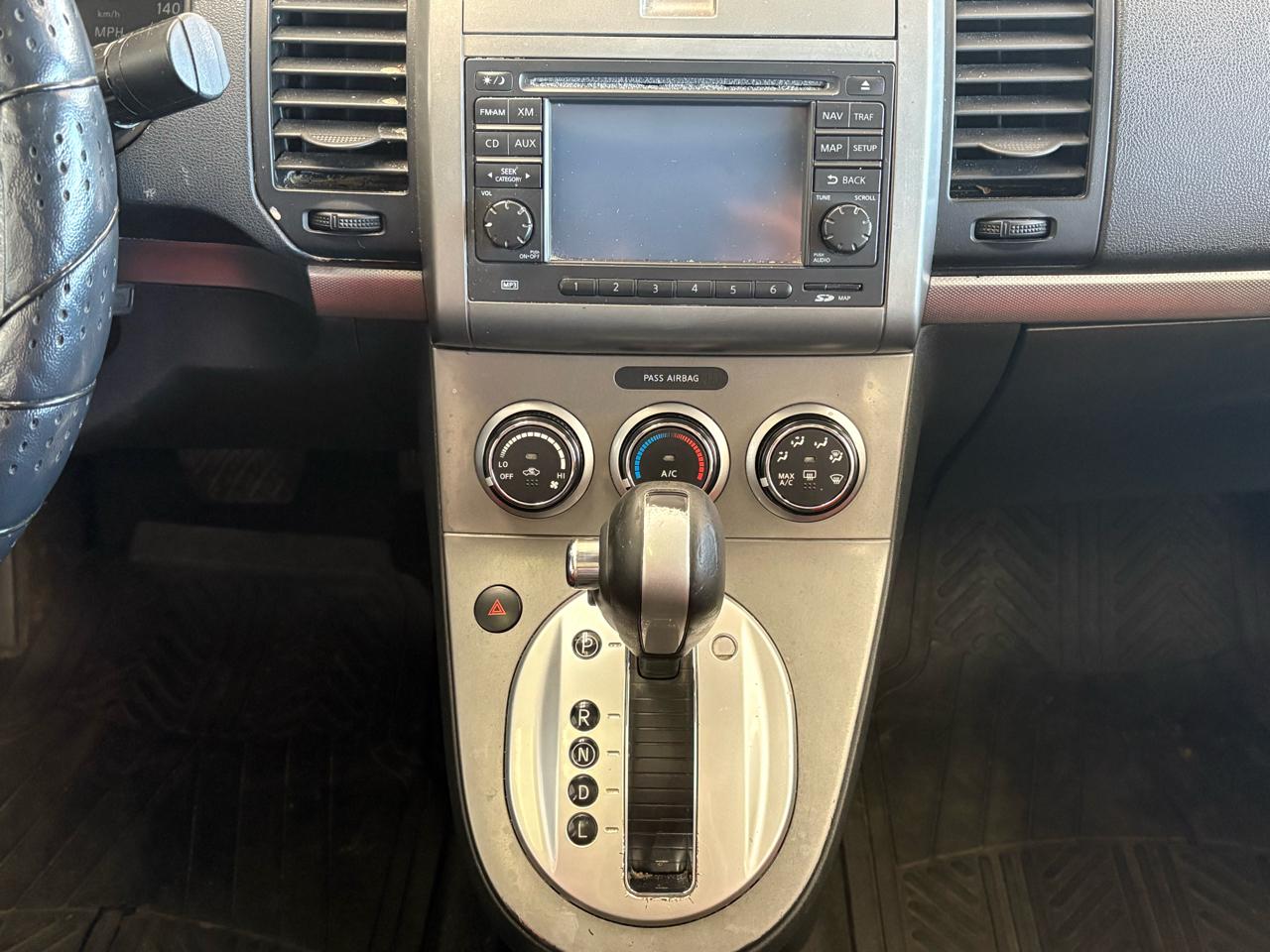 Nissan Sentra 4dr Sdn I4 CVT 2.0 SL 2011
