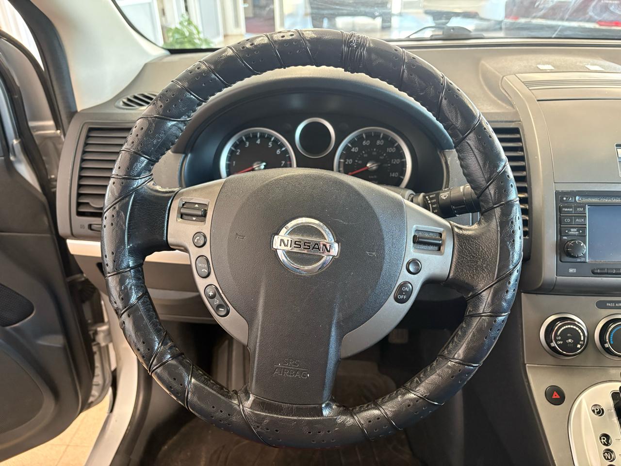 Nissan Sentra 4dr Sdn I4 CVT 2.0 SL 2011