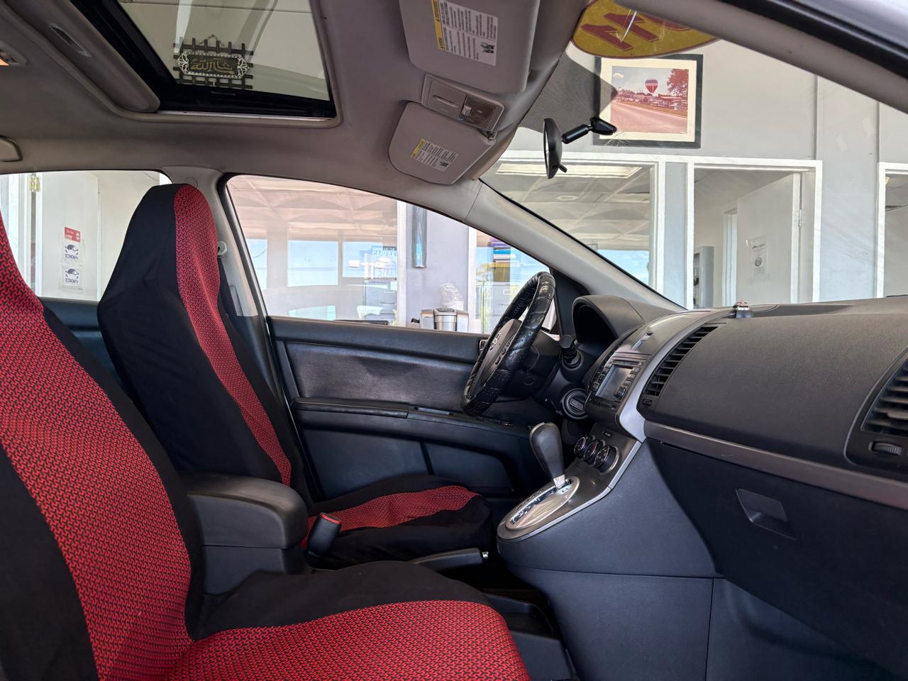Nissan Sentra 4dr Sdn I4 CVT 2.0 SL 2011