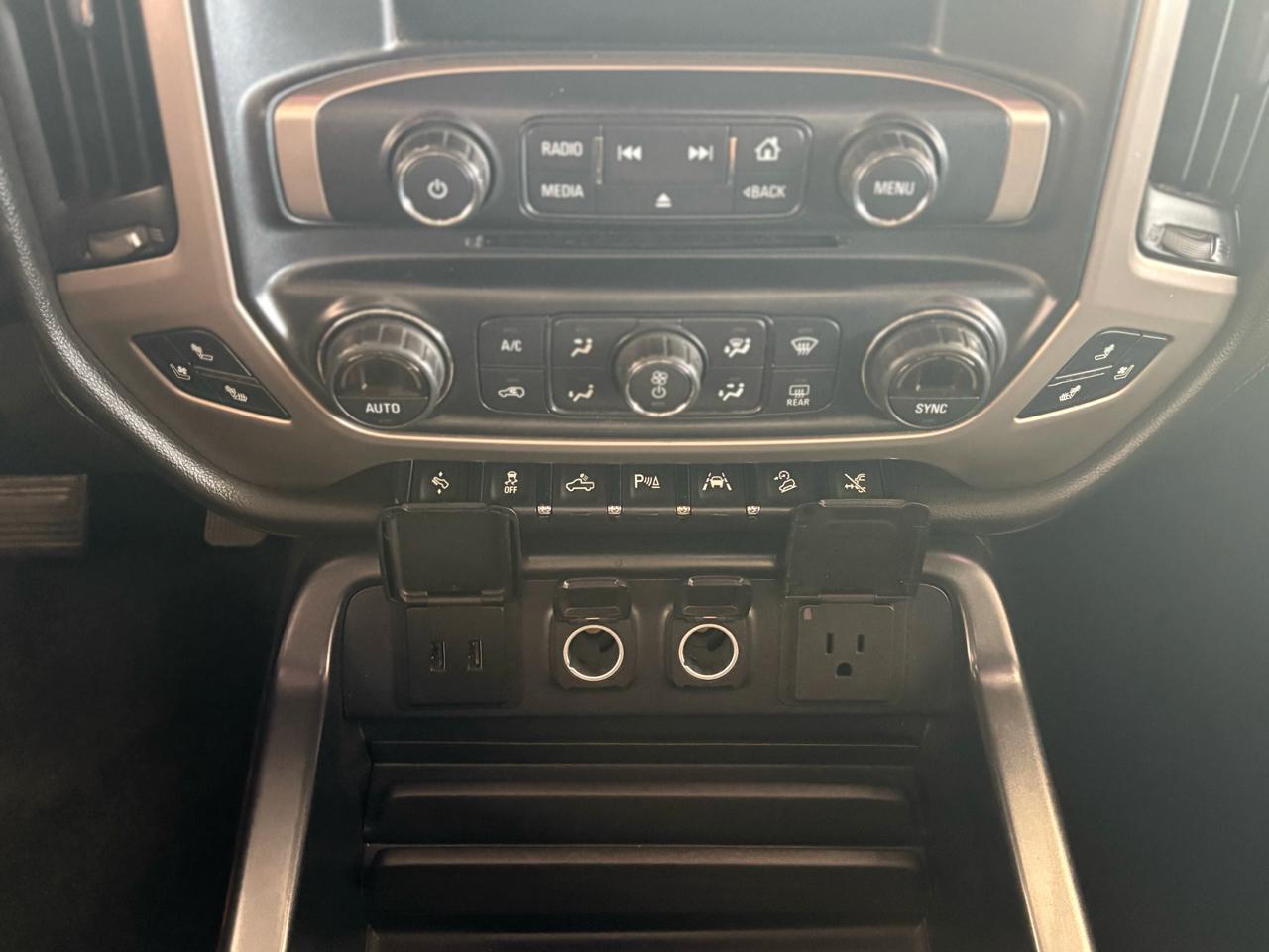 GMC Sierra 1500 4WD Crew Cab 143.5" Denali 2017