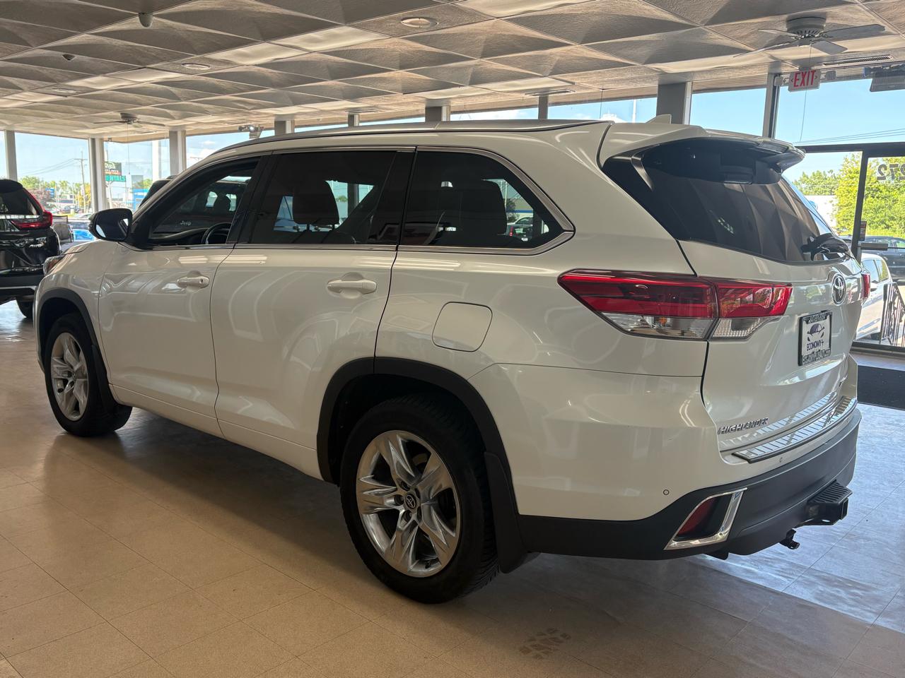 Toyota Highlander Limited V6 AWD (Natl) 2019