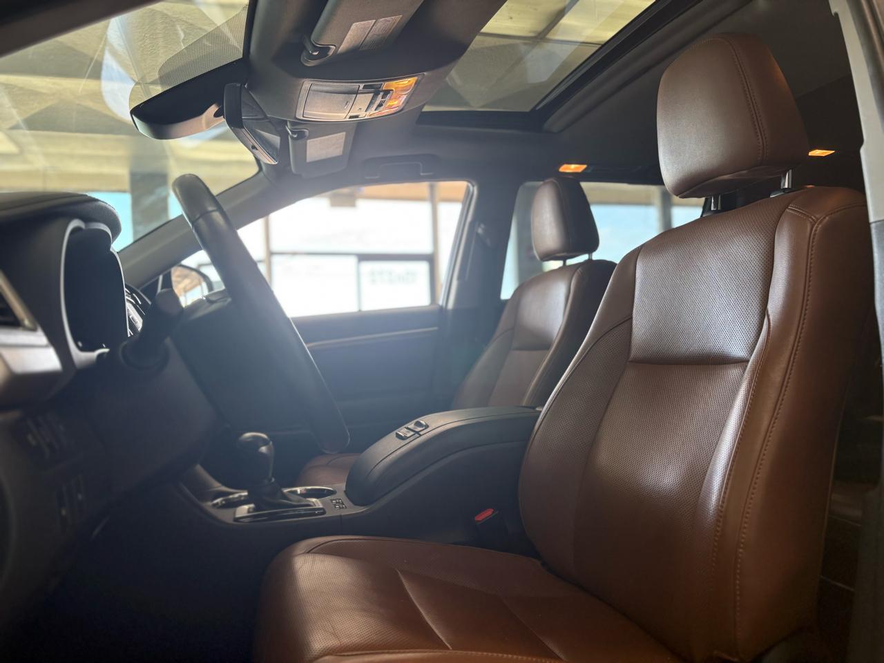 Toyota Highlander Limited V6 AWD (Natl) 2019