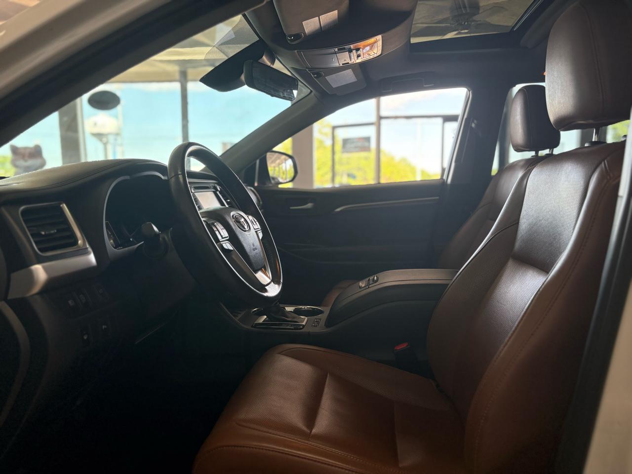 Toyota Highlander Limited V6 AWD (Natl) 2019