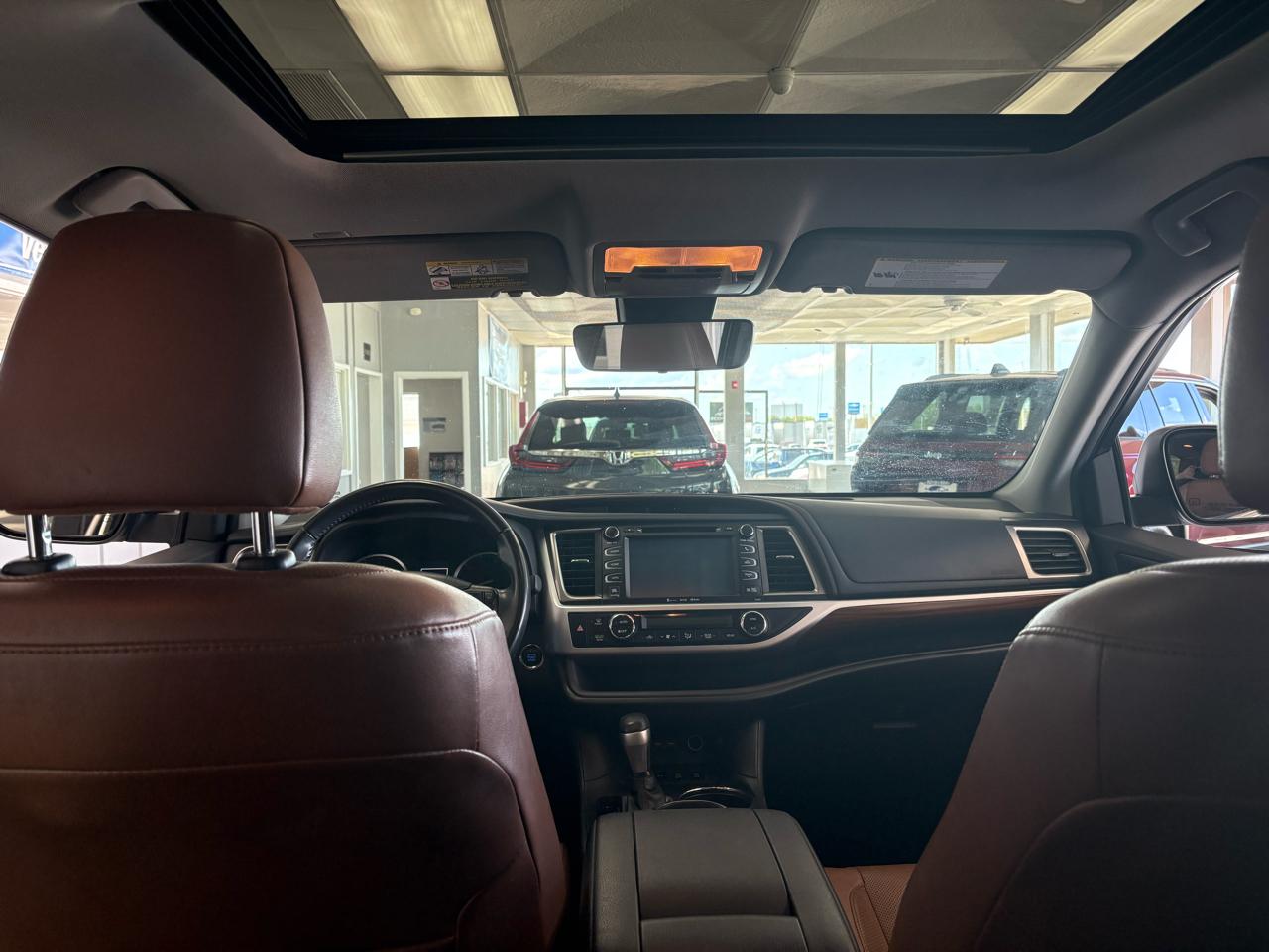 Toyota Highlander Limited V6 AWD (Natl) 2019