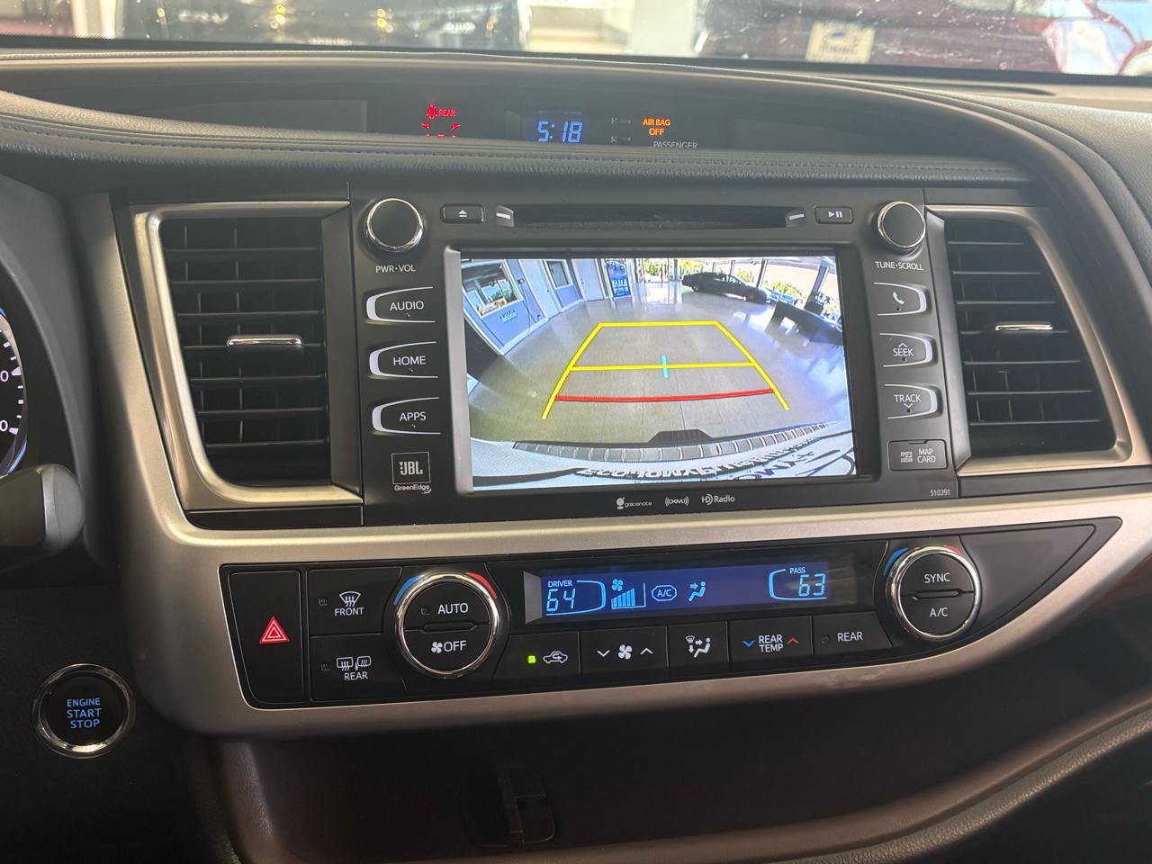 Toyota Highlander Limited V6 AWD (Natl) 2019
