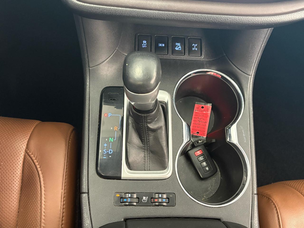 Toyota Highlander Limited V6 AWD (Natl) 2019