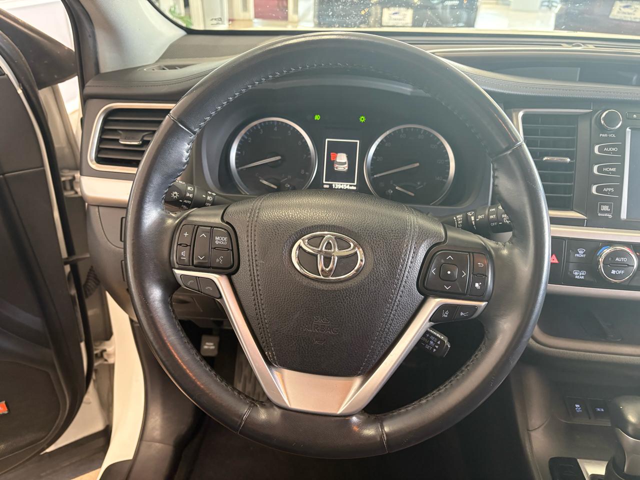 Toyota Highlander Limited V6 AWD (Natl) 2019