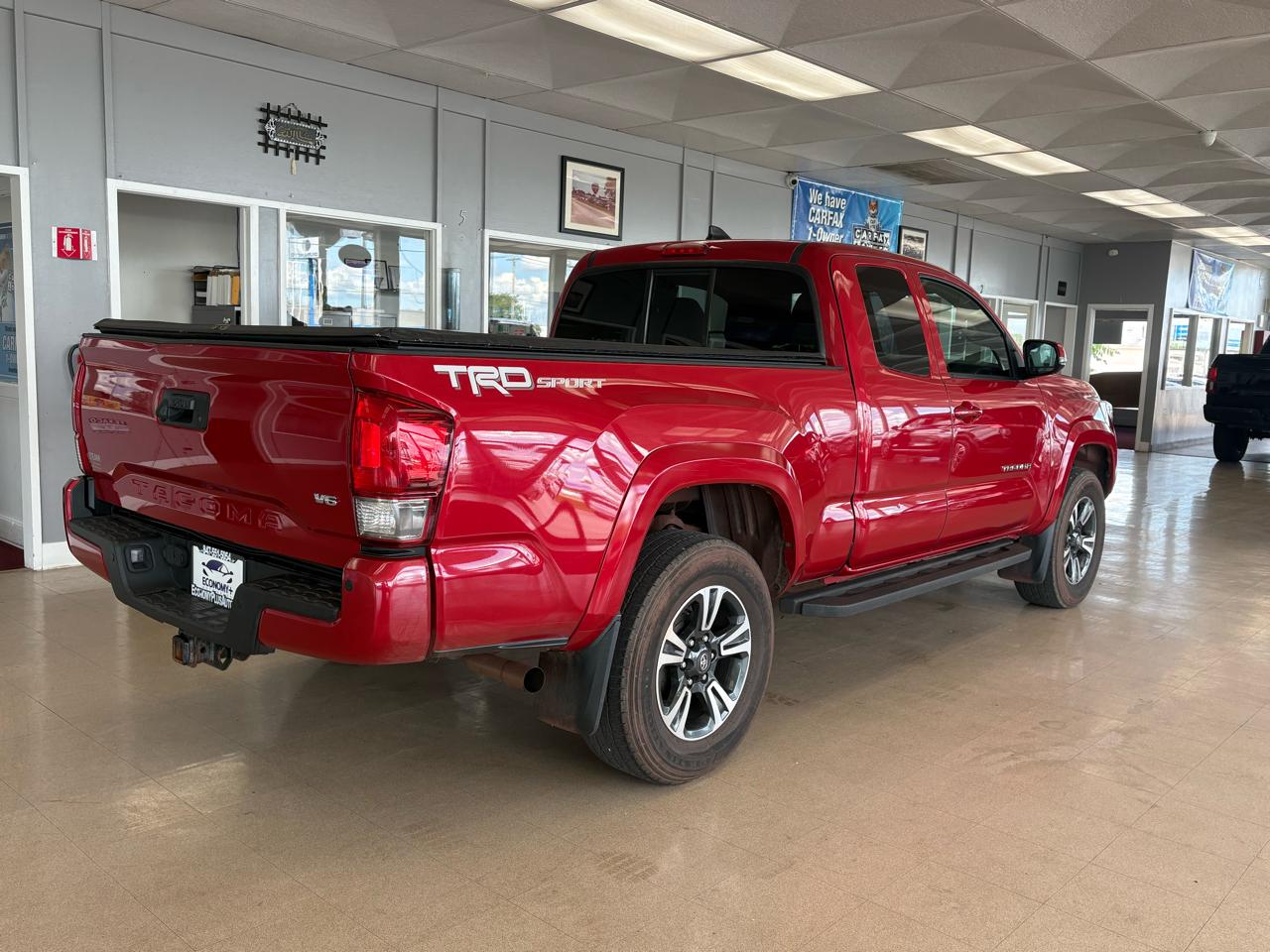 Toyota Tacoma 2WD Access Cab V6 AT TRD Sport (Natl) 2016