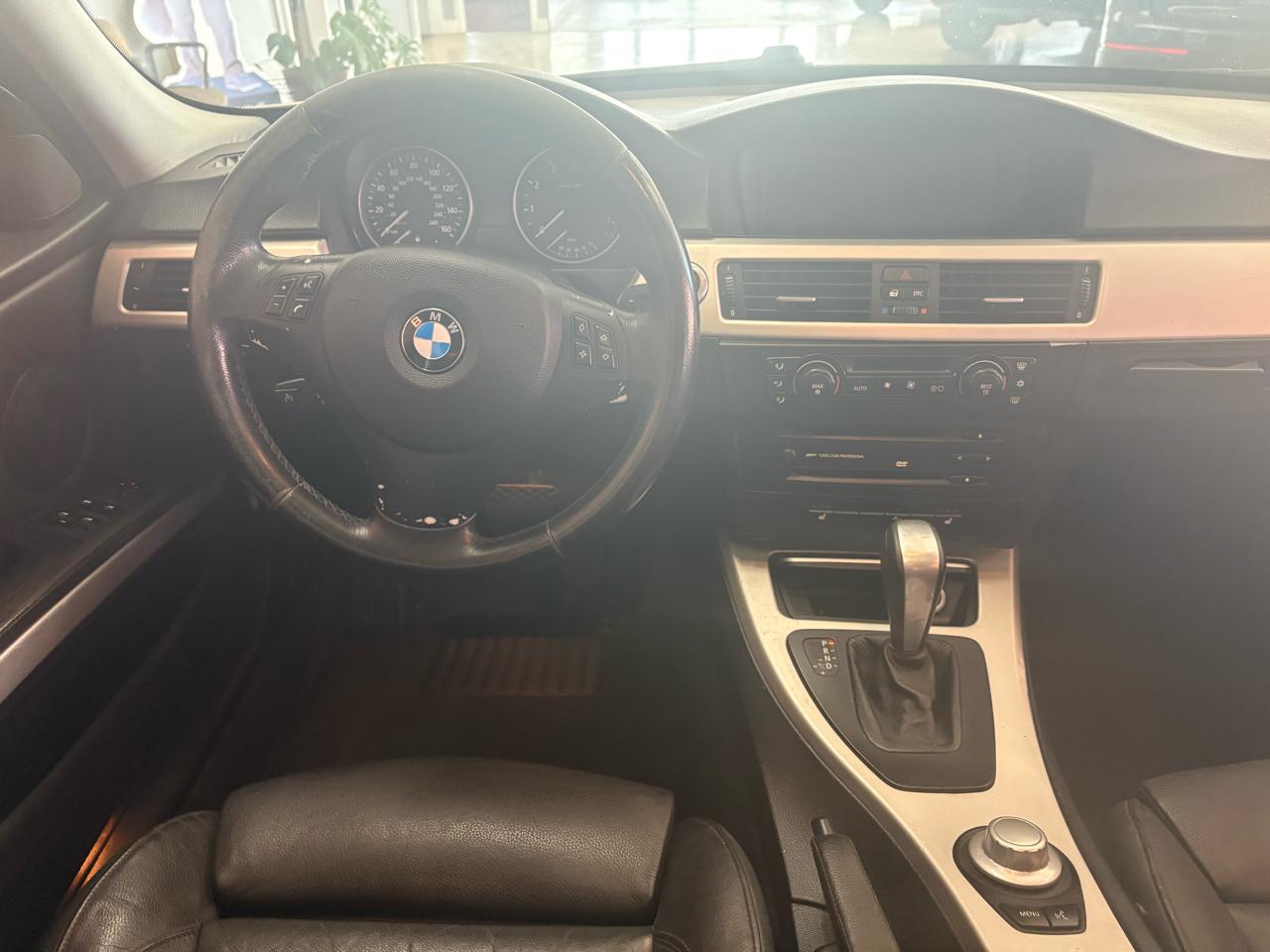 BMW 3 Series 330xi 4dr Sdn AWD 2006