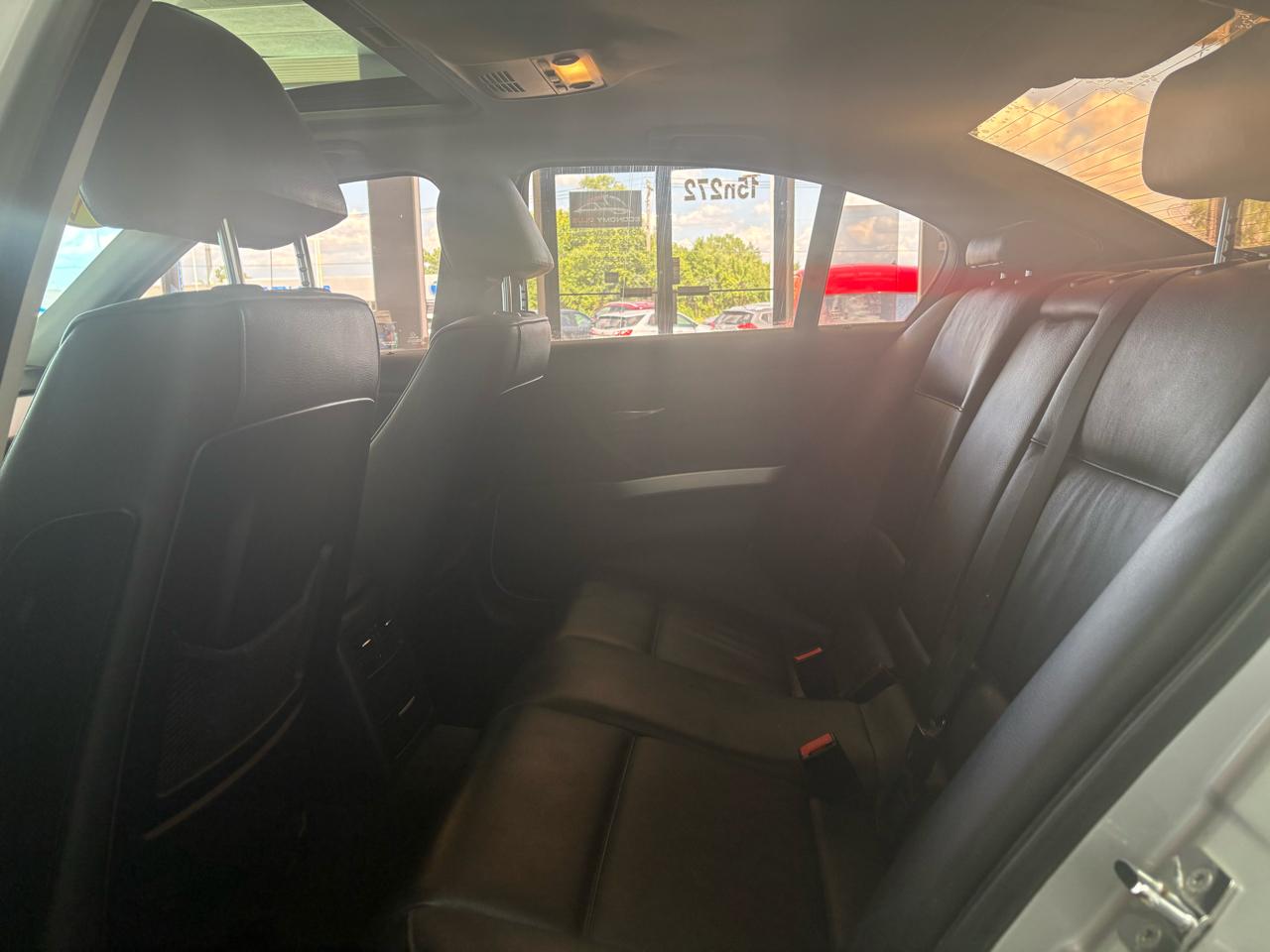 BMW 3 Series 330xi 4dr Sdn AWD 2006