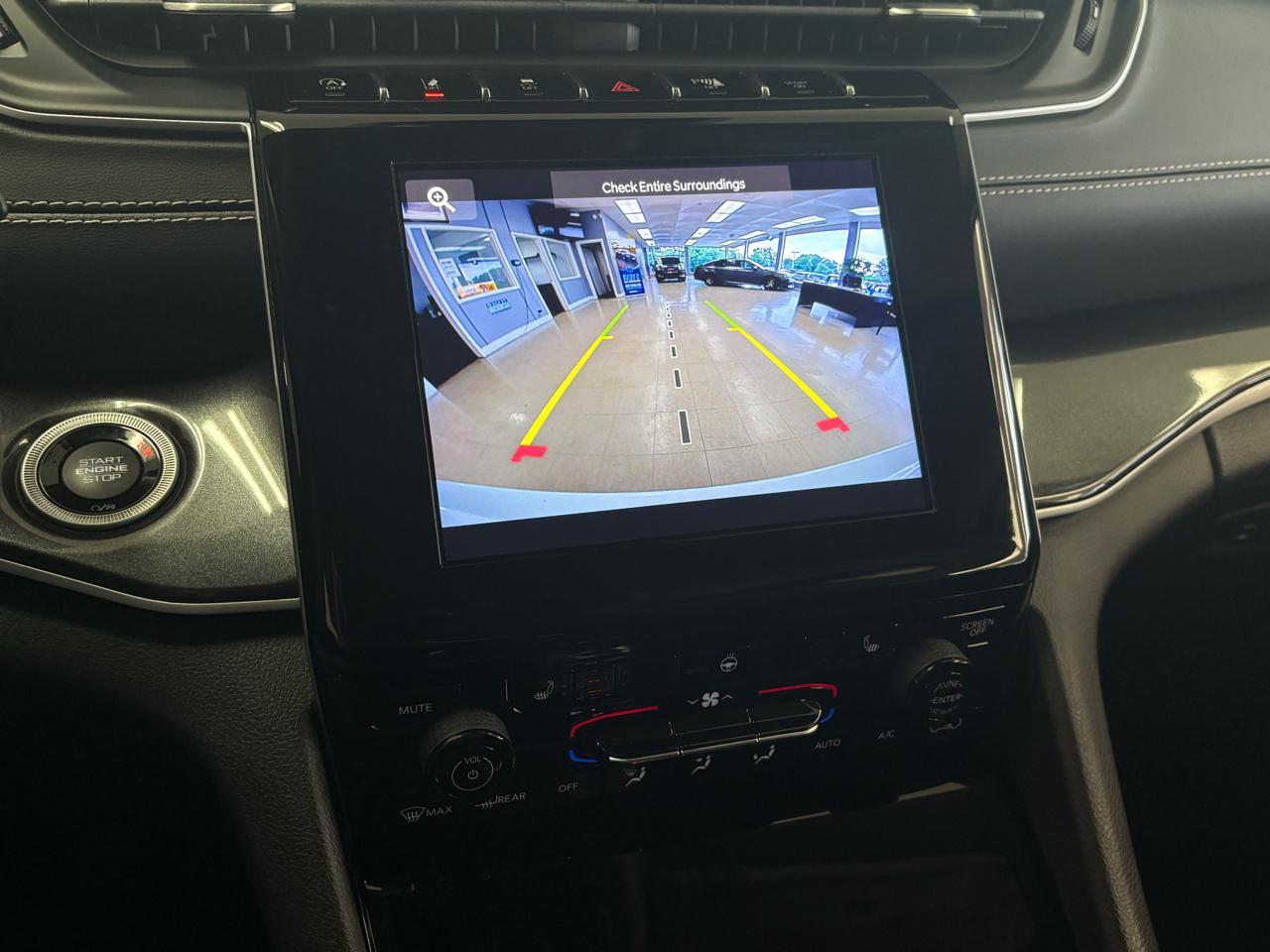 Jeep Grand Cherokee Laredo 4x4 2023