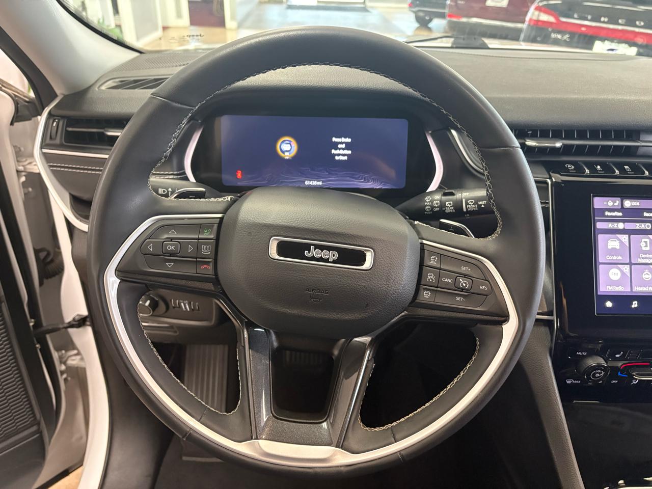 Jeep Grand Cherokee Laredo 4x4 2023