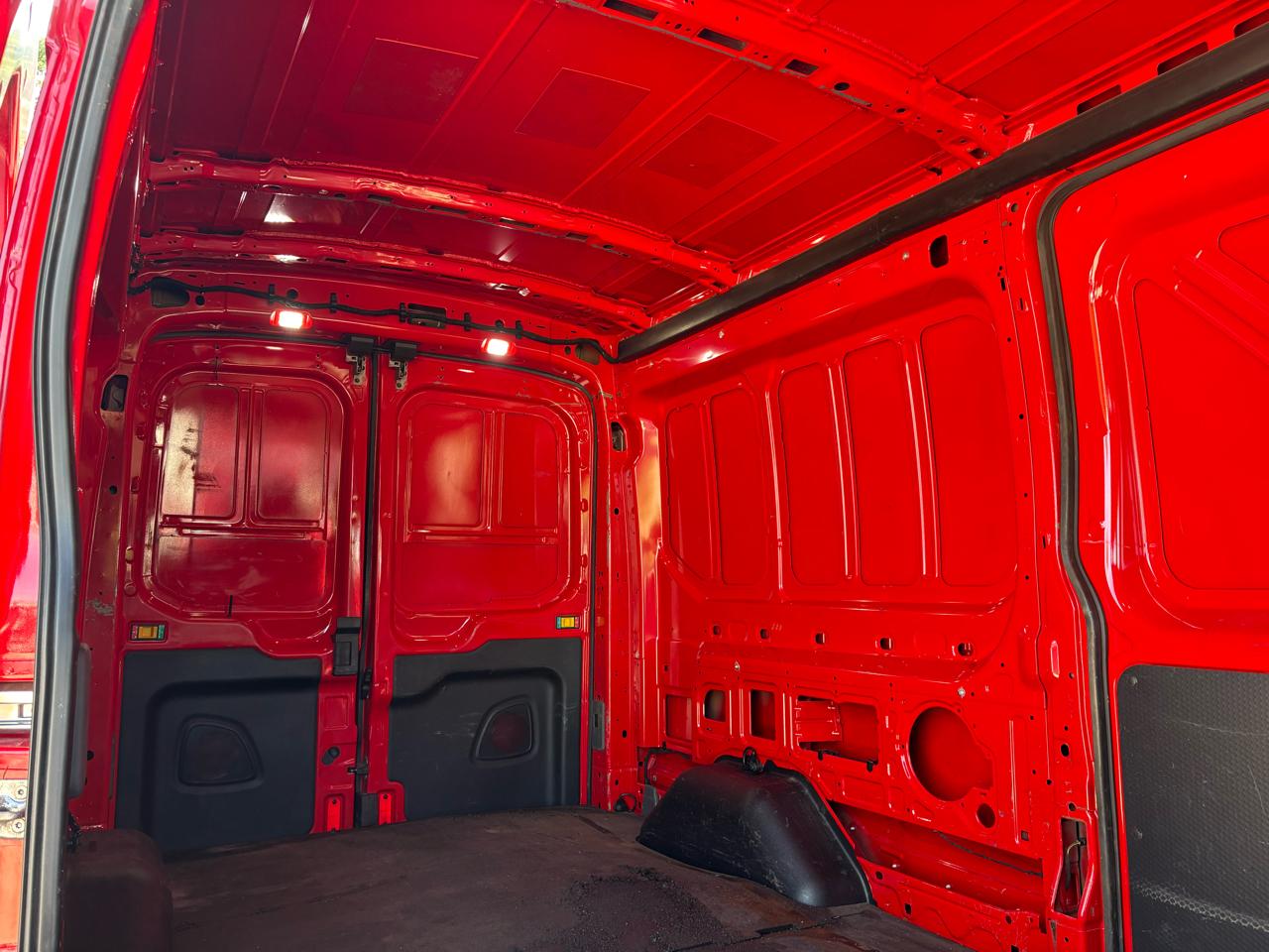 Ford Transit Cargo Van T-350 130" Med Rf 9500 GVWR RWD 2020
