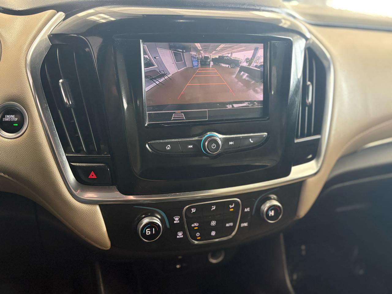 Chevrolet Traverse FWD 4dr LS w/1LS 2023