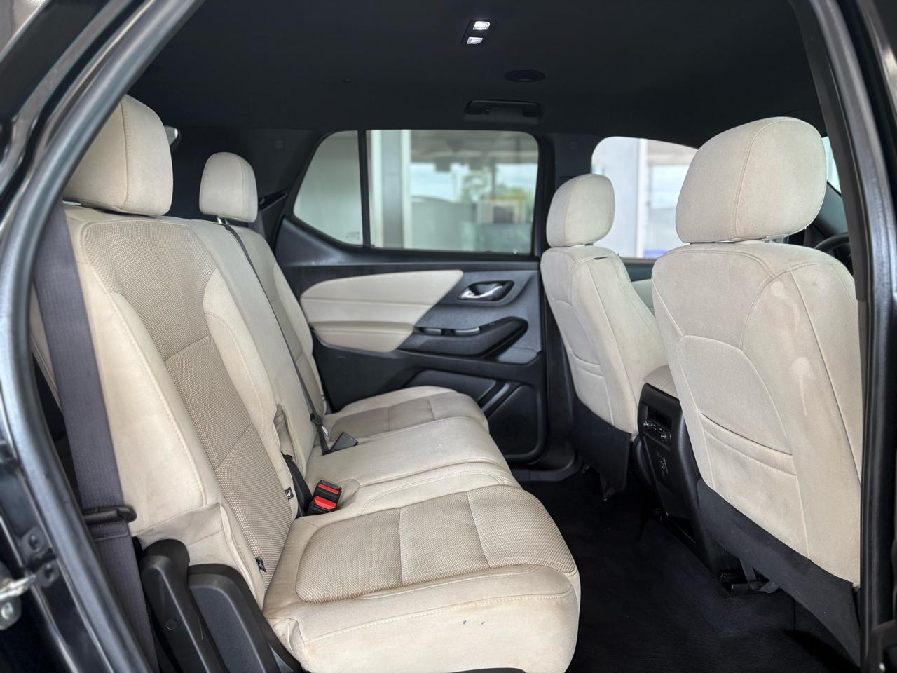 Chevrolet Traverse FWD 4dr LS w/1LS 2023