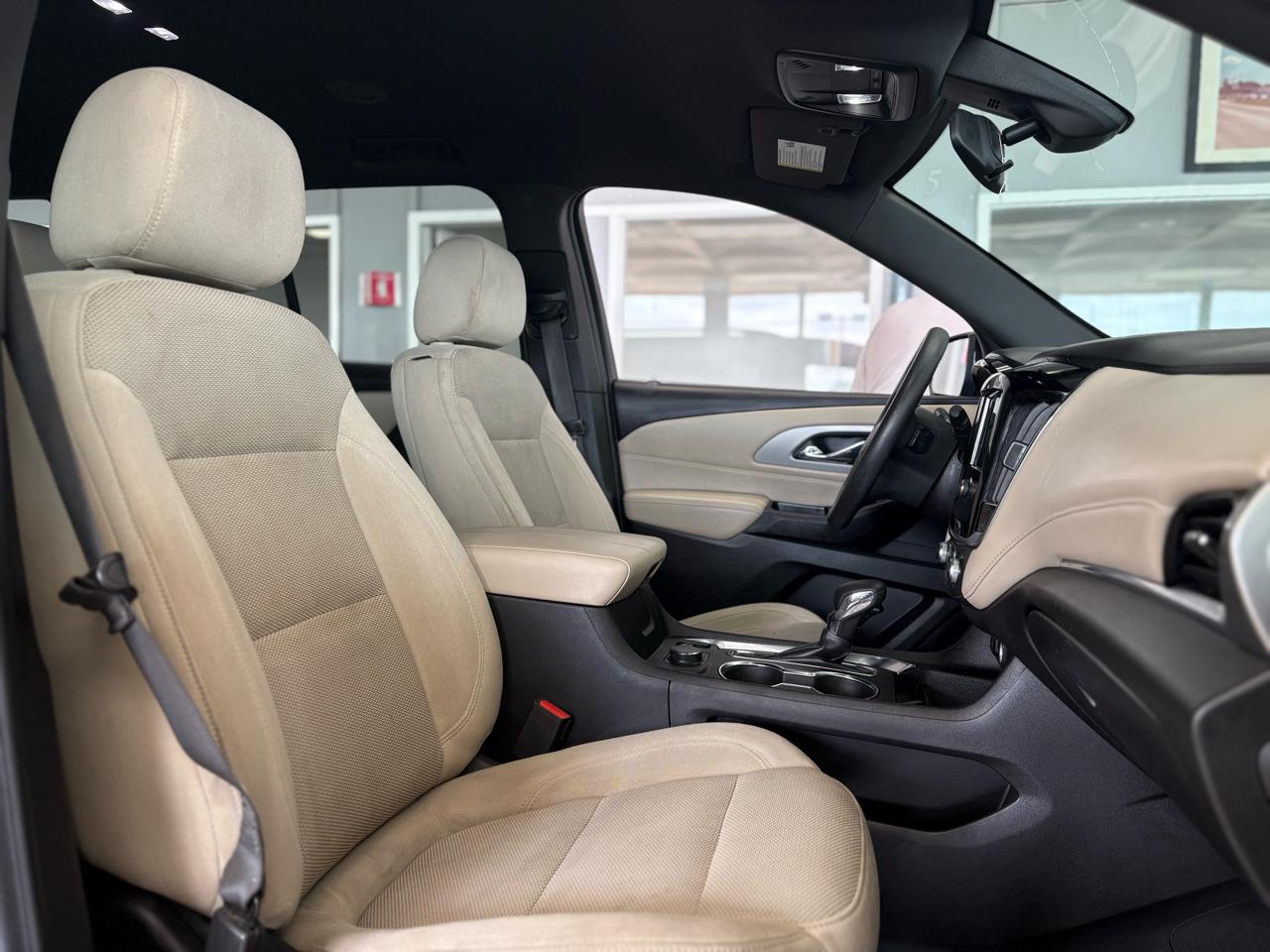 Chevrolet Traverse FWD 4dr LS w/1LS 2023