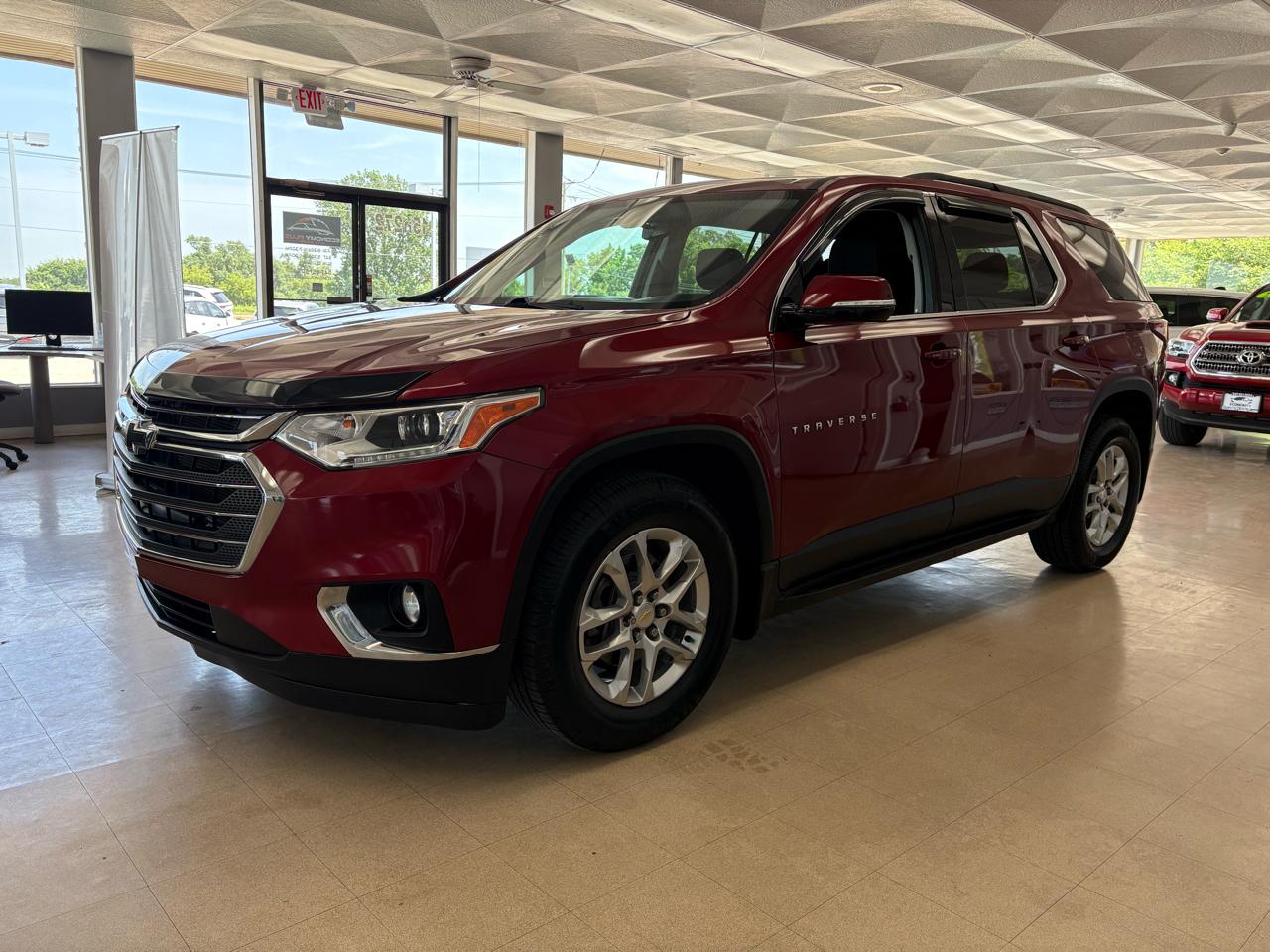 Chevrolet Traverse AWD 4dr LT Cloth w/1LT 2020