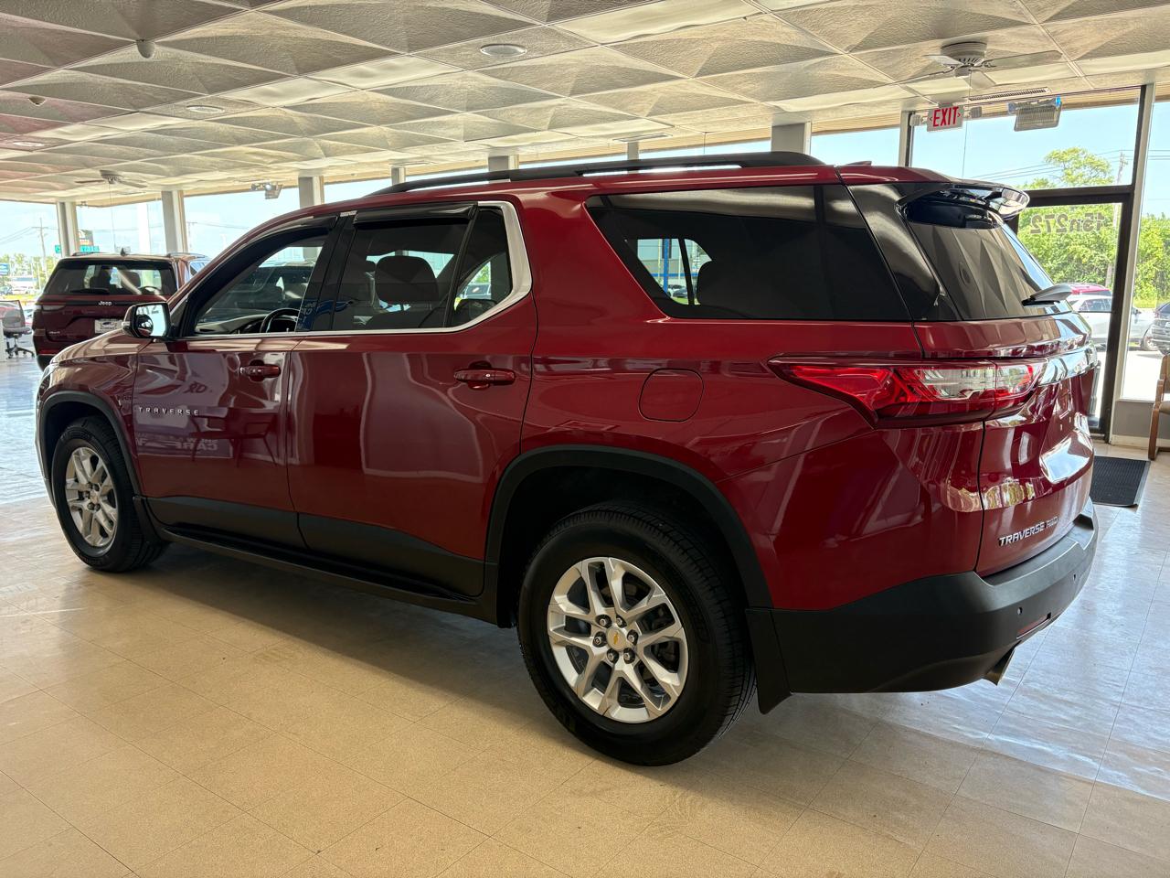 Chevrolet Traverse AWD 4dr LT Cloth w/1LT 2020