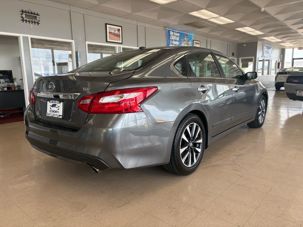 View vehicle photo 6
