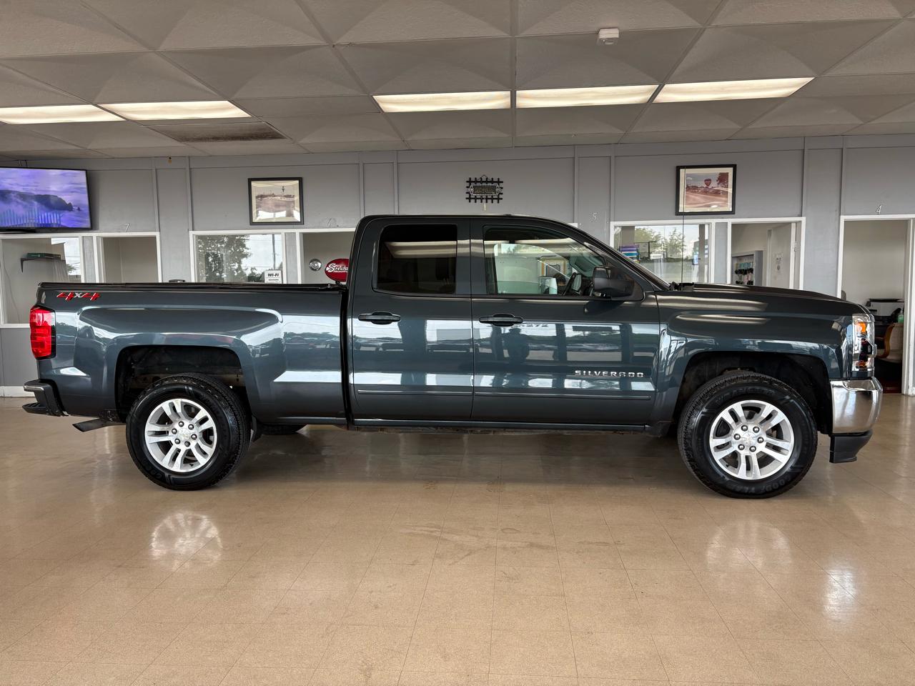 Chevrolet Silverado 1500 4WD Double Cab 143.5" LT w/1LT 2018