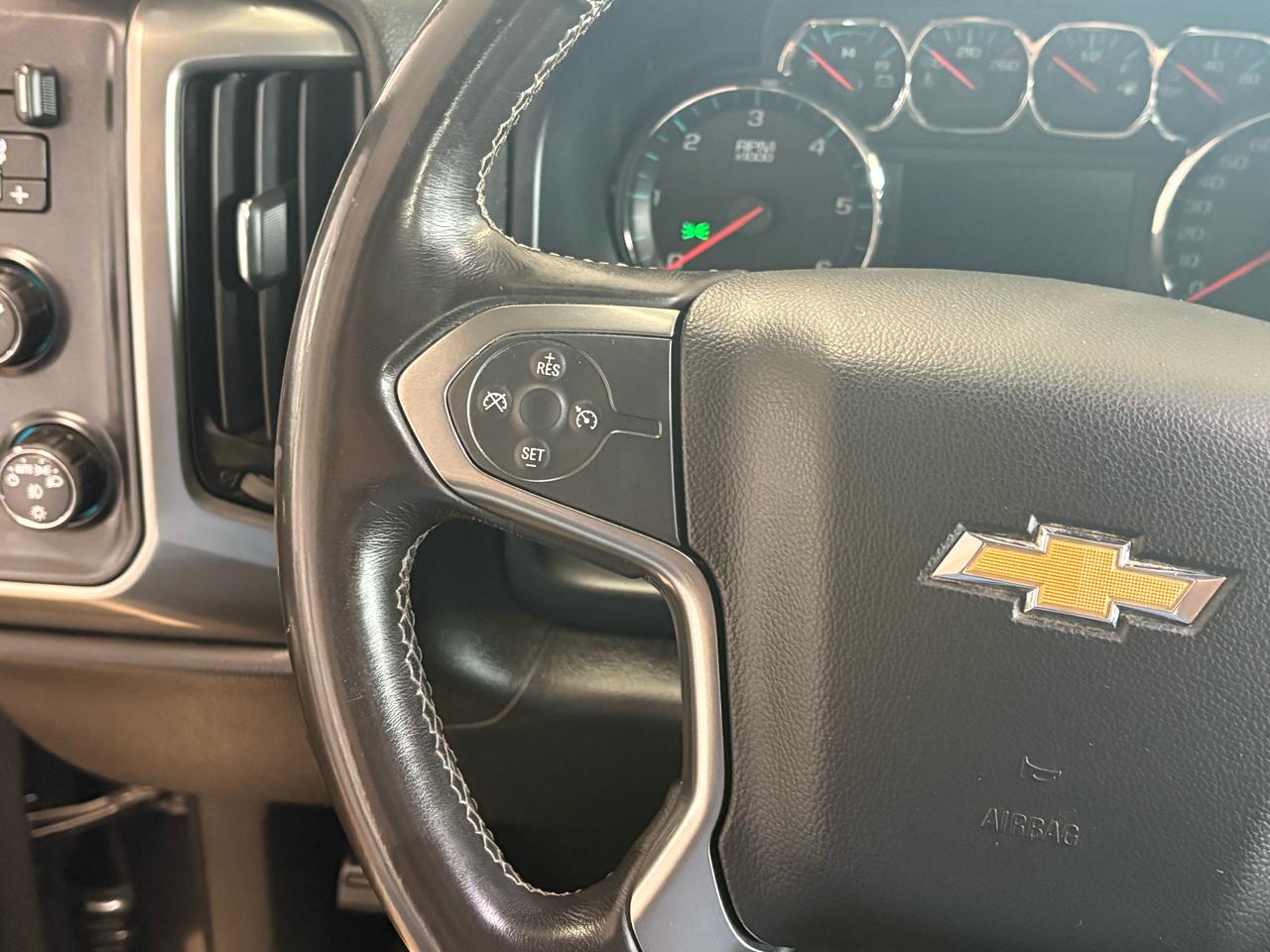Chevrolet Silverado 1500 4WD Double Cab 143.5" LT w/1LT 2018