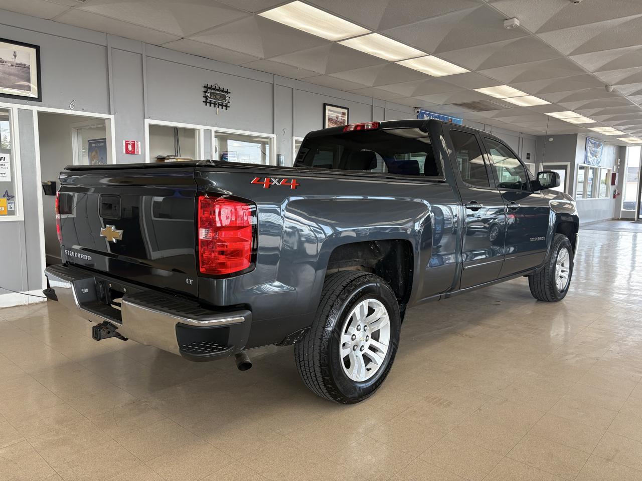 Chevrolet Silverado 1500 4WD Double Cab 143.5" LT w/1LT 2018