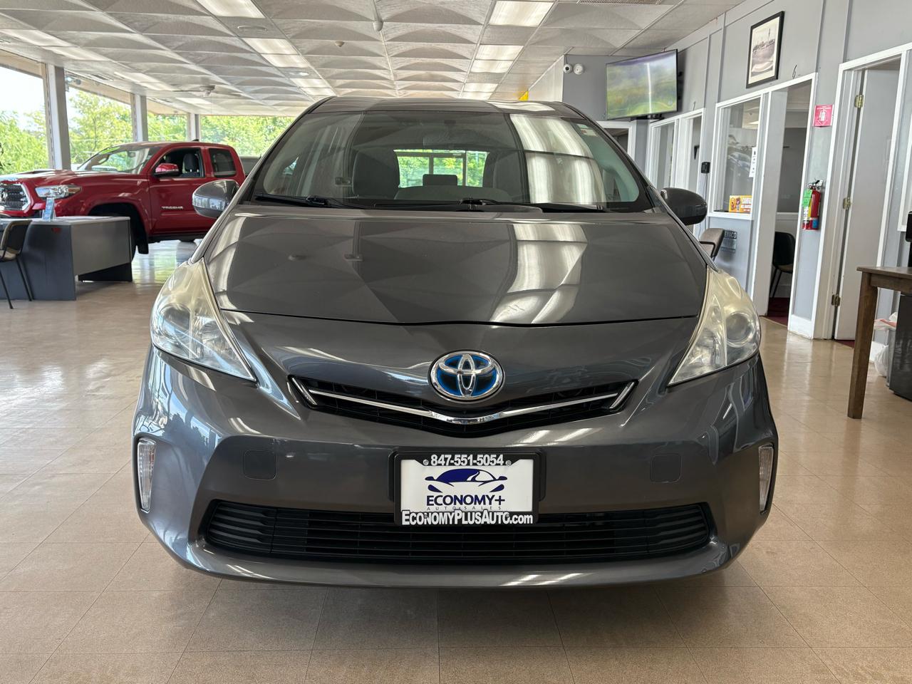 Toyota Prius V 5dr Wgn Two (Natl) 2013