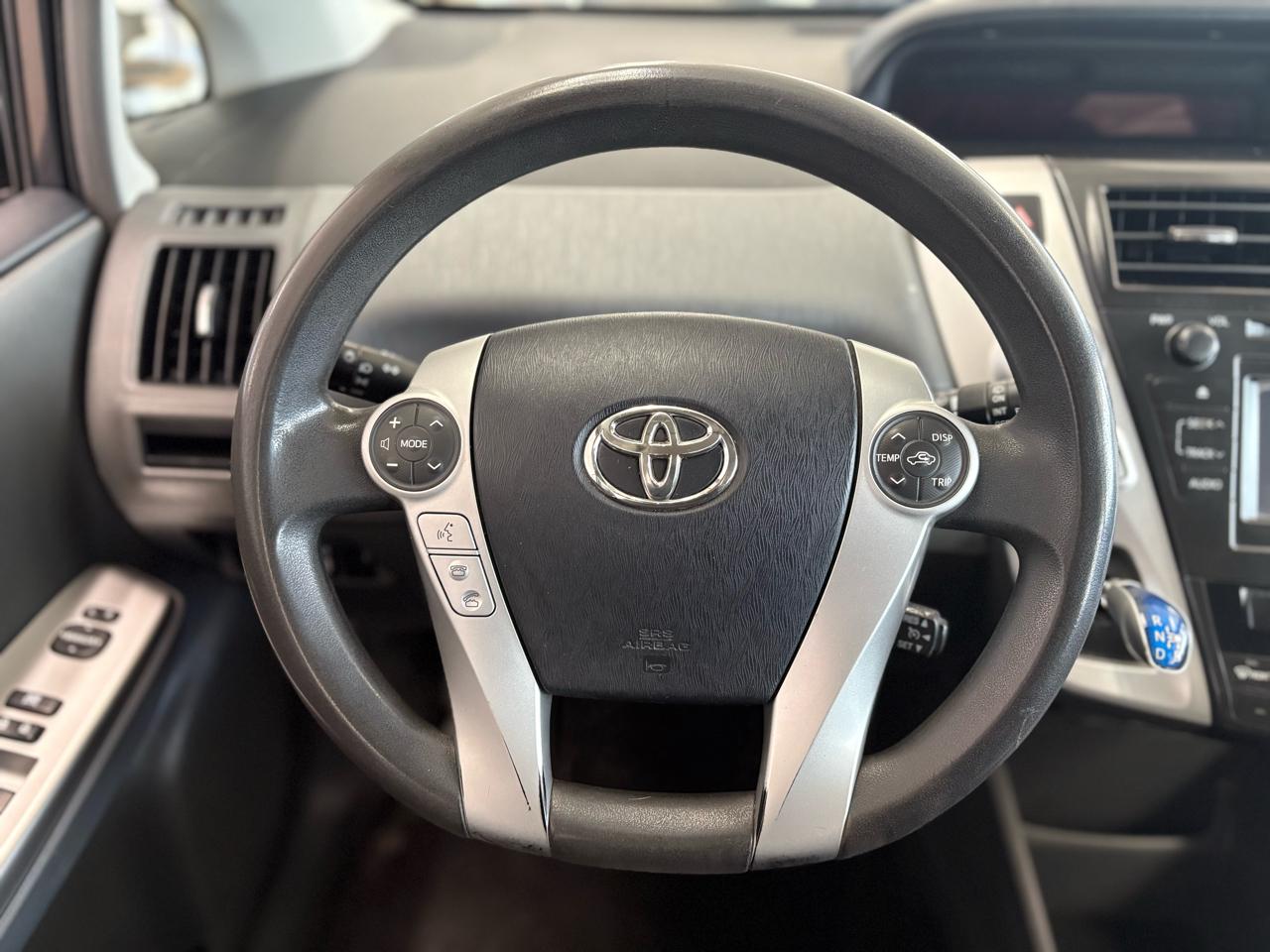 Toyota Prius V 5dr Wgn Two (Natl) 2013