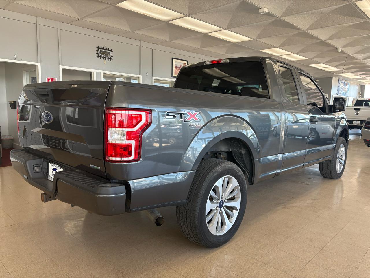 Ford F-150 Lariat 4WD SuperCab 6.5' Box 2018