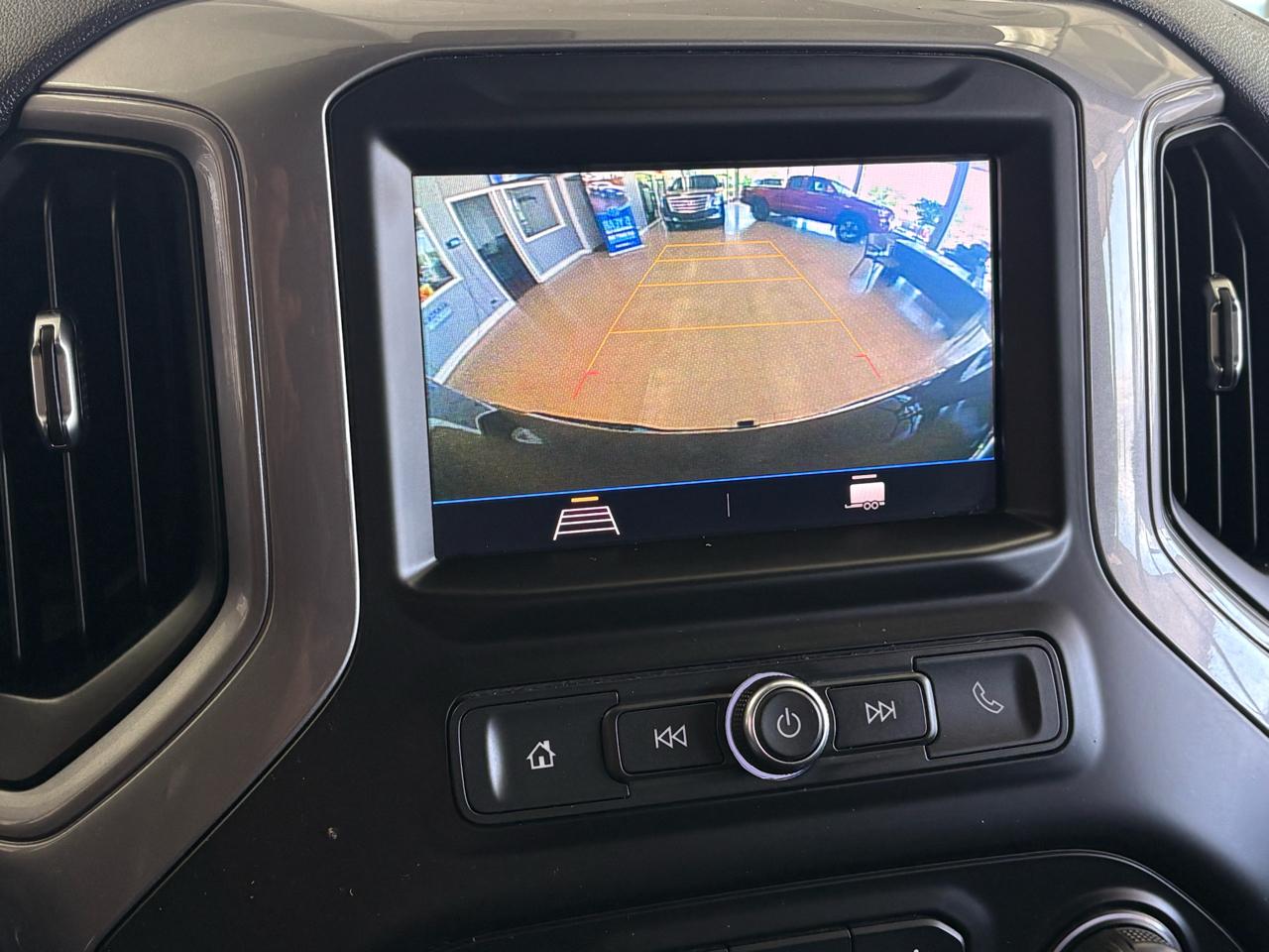 Chevrolet Silverado 1500 2WD Crew Cab 147" Custom 2021