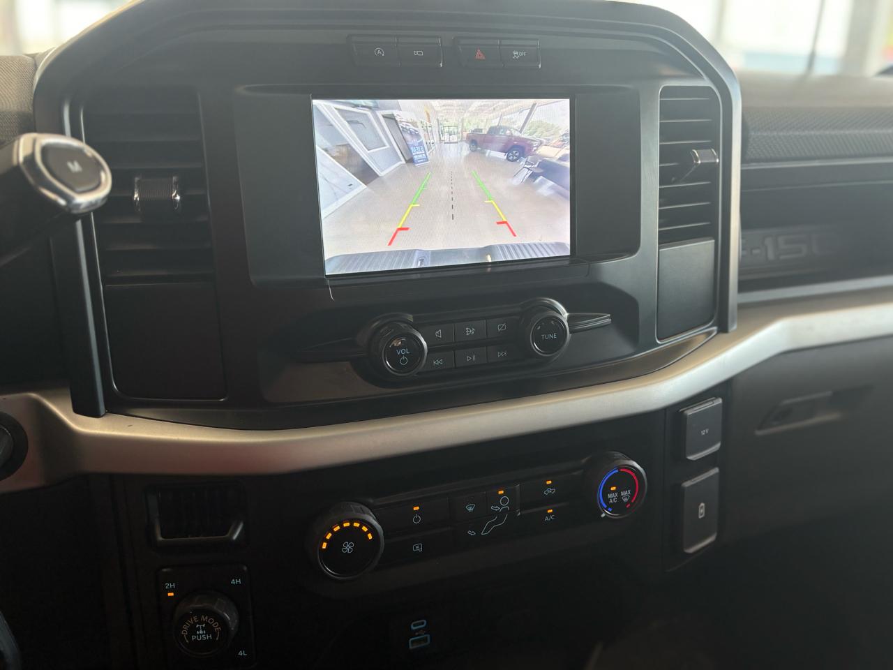 Ford F-150 XL 4WD SuperCab 6.5' Box 2022