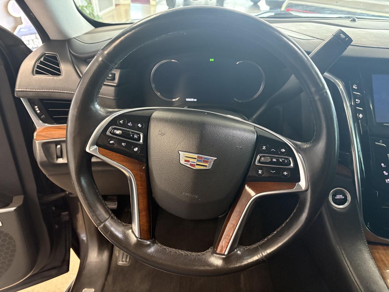 Cadillac Escalade ESV 4WD 4dr Luxury Collection 2016