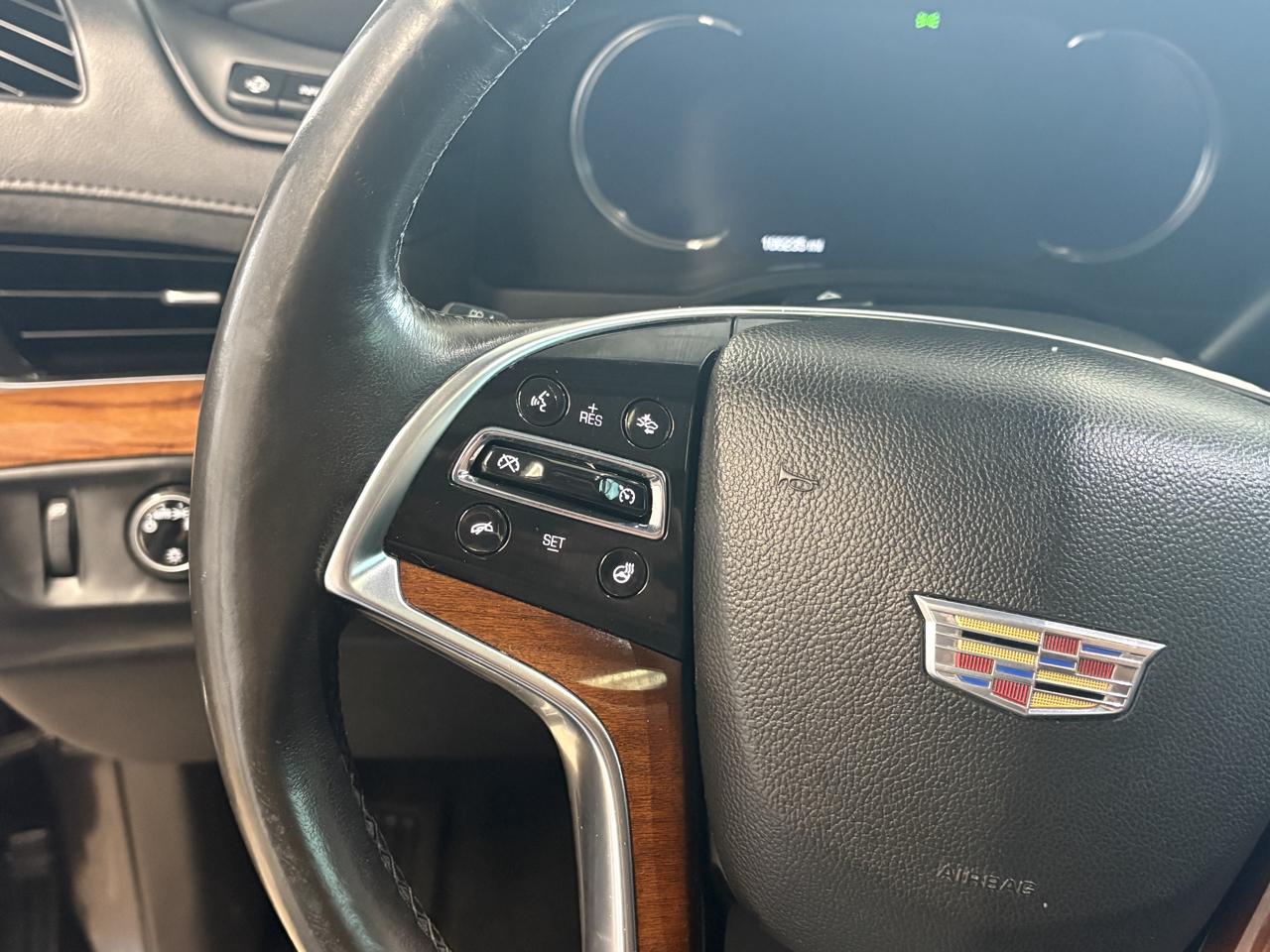 Cadillac Escalade ESV 4WD 4dr Luxury Collection 2016