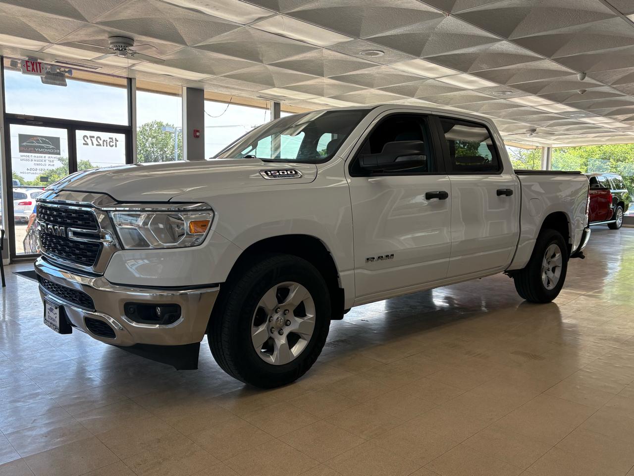 RAM 1500 Big Horn 4x4 Crew Cab 5'7" Box 2023