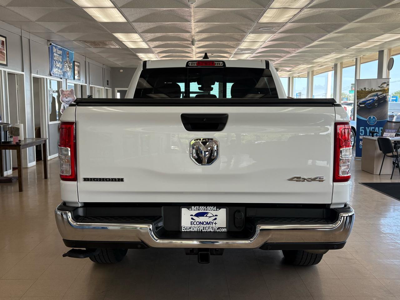 RAM 1500 Big Horn 4x4 Crew Cab 5'7" Box 2023