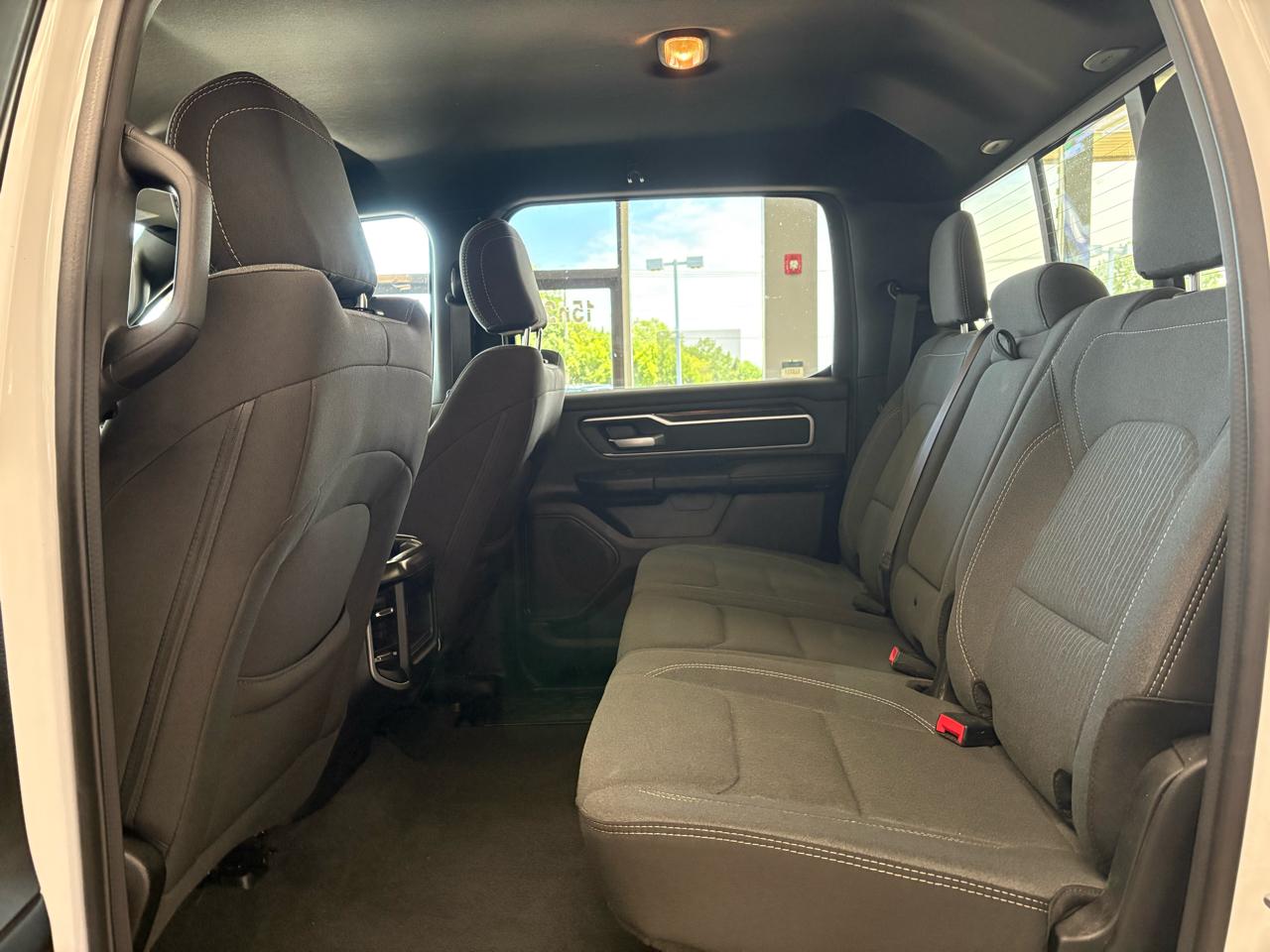 RAM 1500 Big Horn 4x4 Crew Cab 5'7" Box 2023