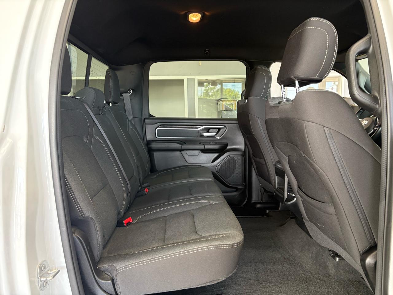 RAM 1500 Big Horn 4x4 Crew Cab 5'7" Box 2023