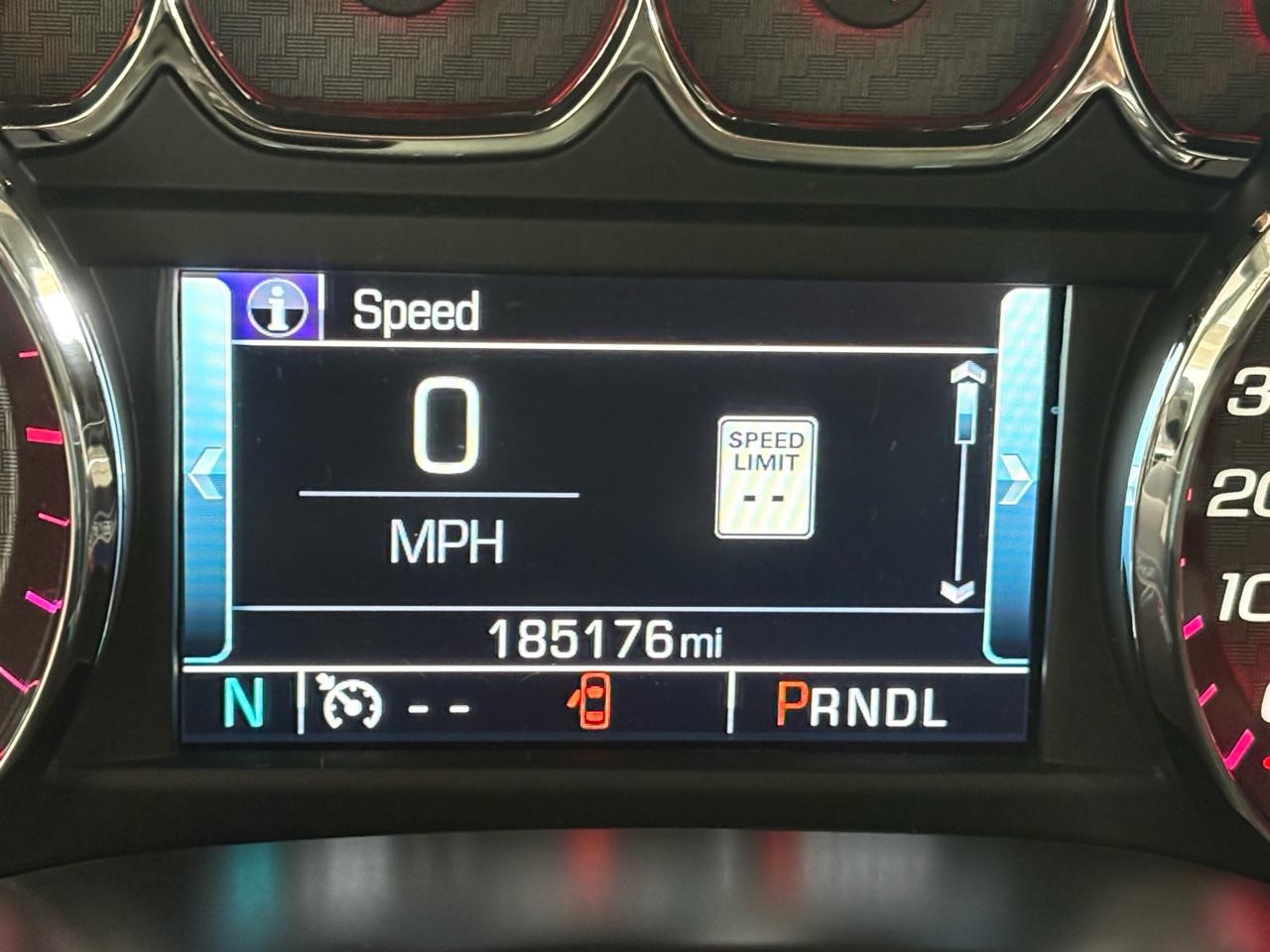 GMC Sierra 1500 4WD Crew Cab 153.0" SLT 2017